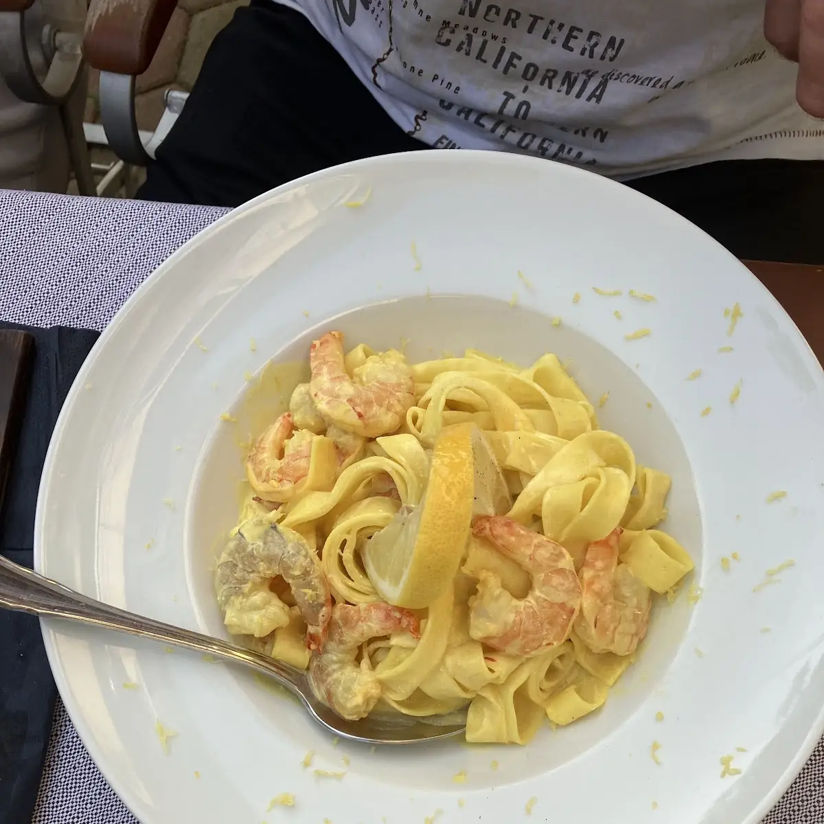 Tagliatelle Limone Con Gamberi