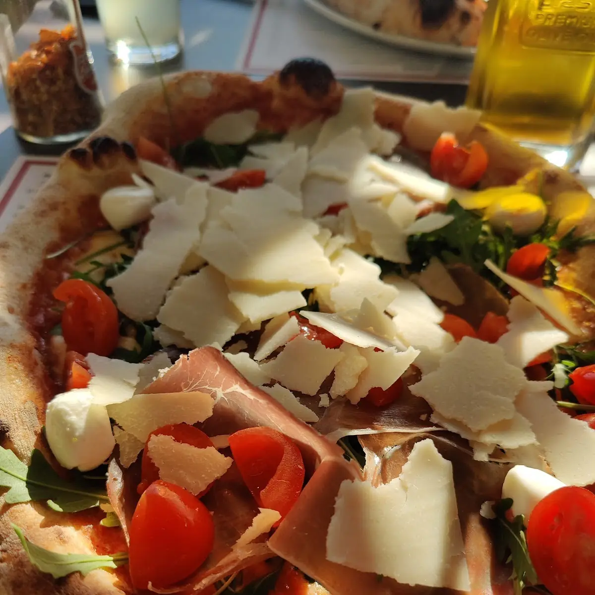 Pizza Bella Napoli
