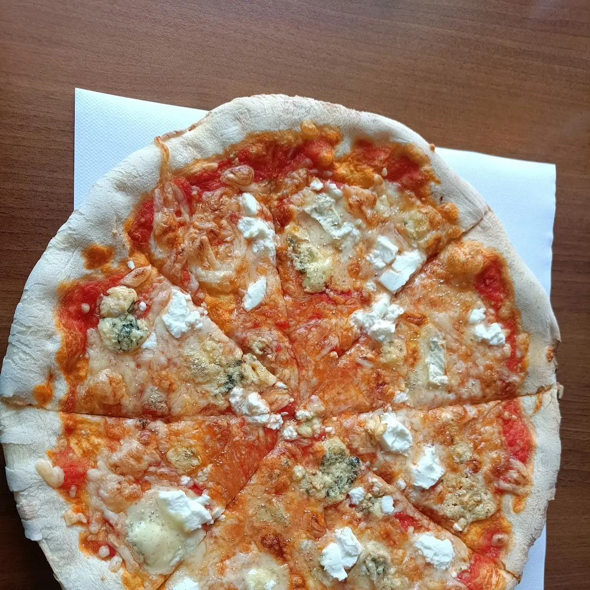 Quattro Formaggi Pizza