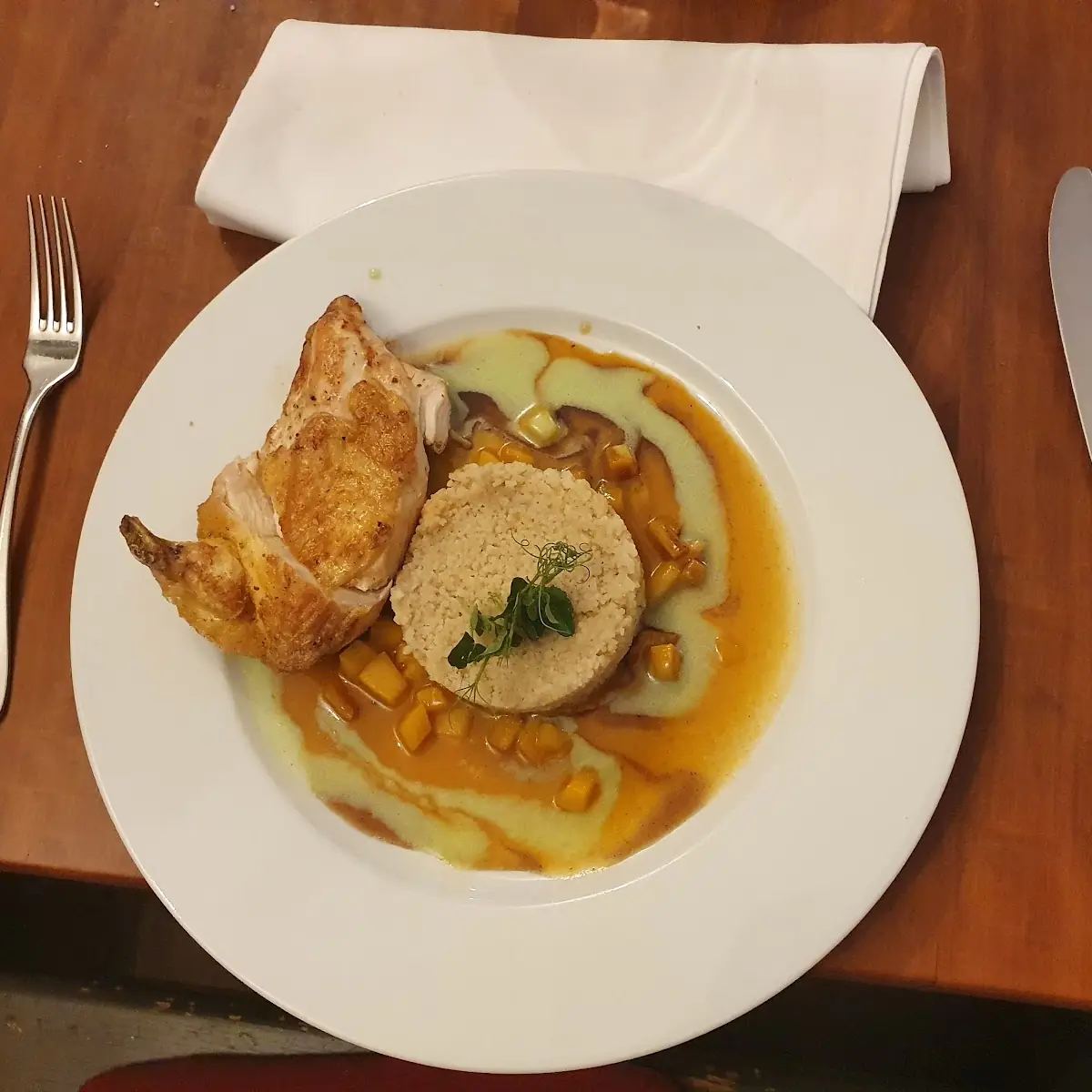 Gebratenes Maishendl Mit Couscous