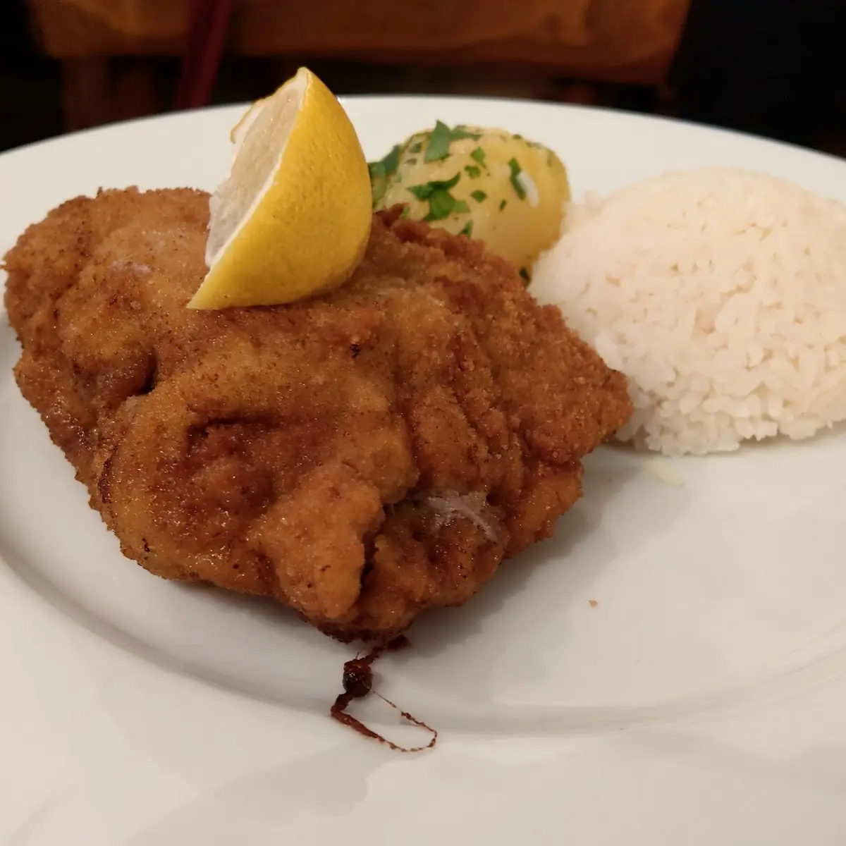 Wiener Schnitzel Mit Kartoffeln Und Reis