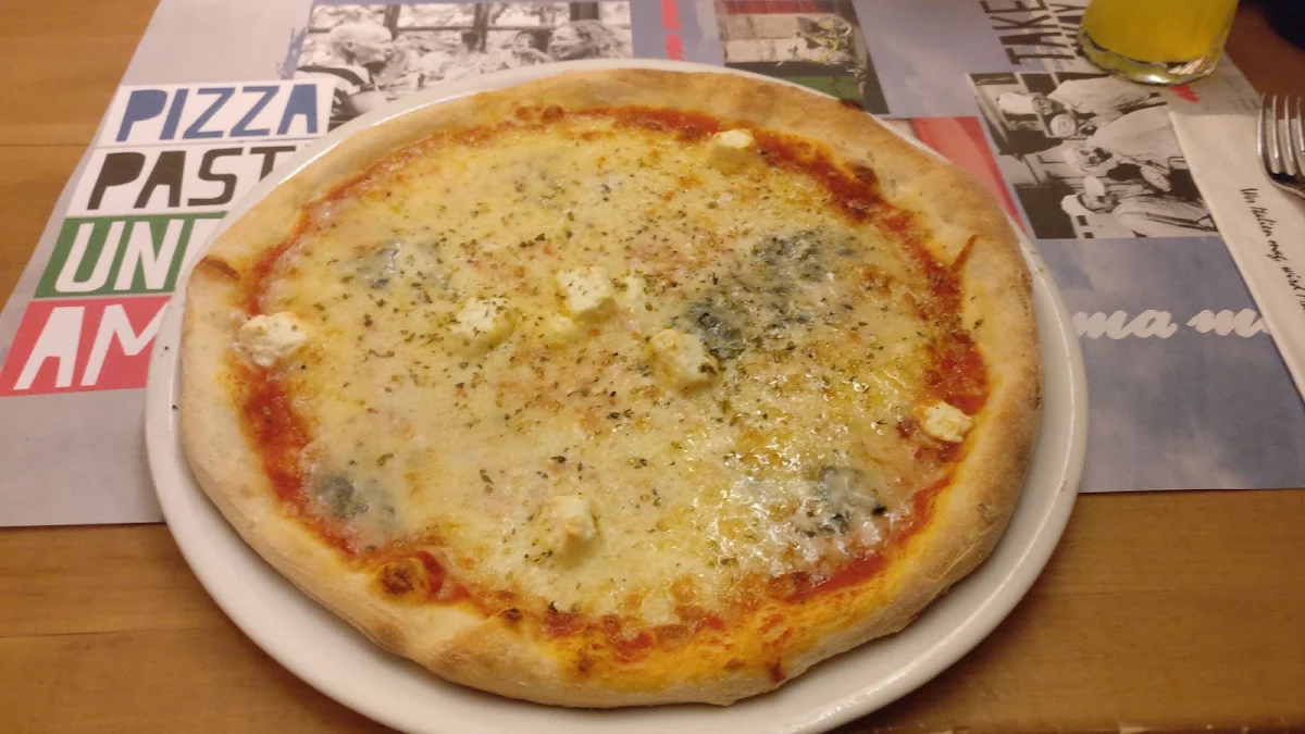 Pizza Quattro Formaggi