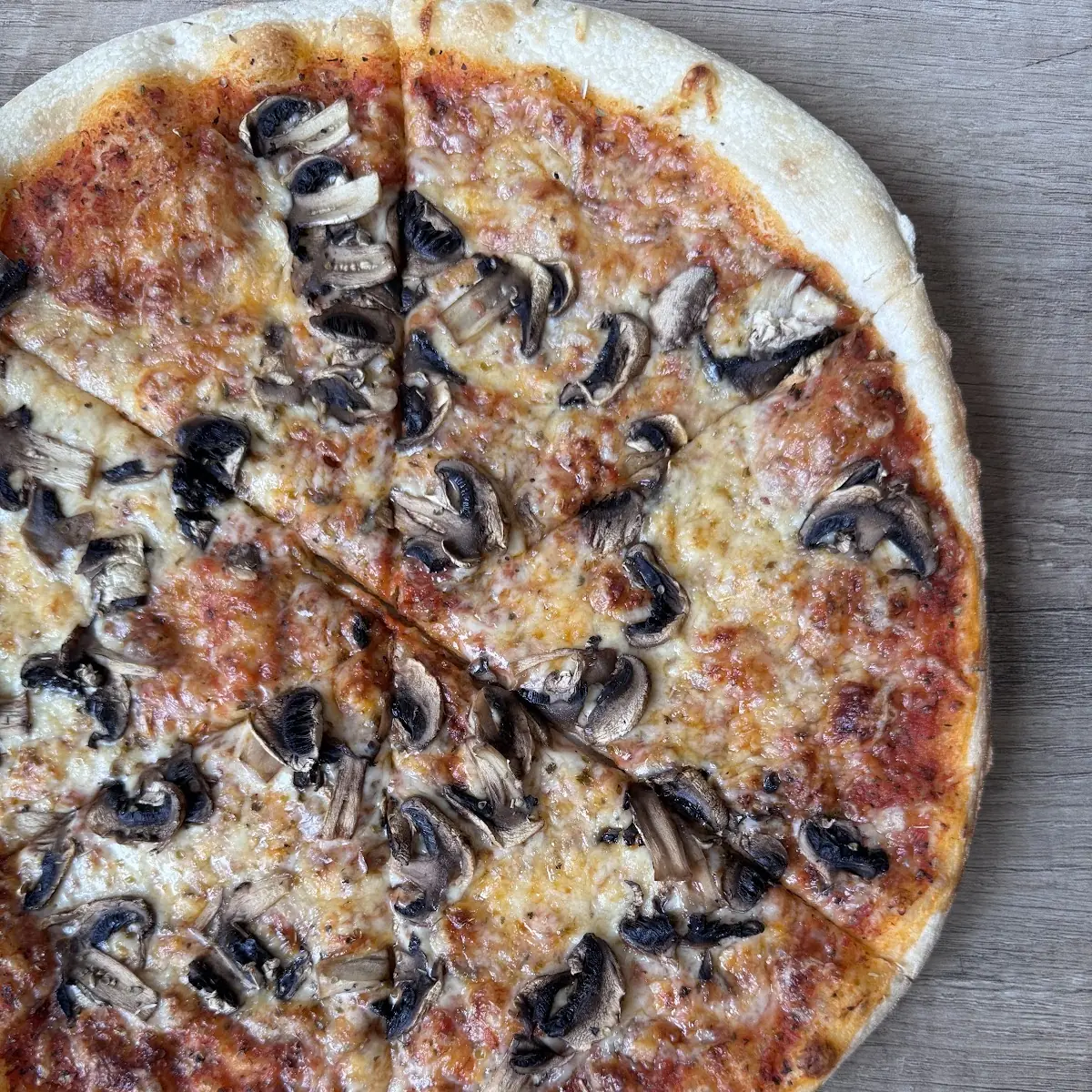 Funghi Pizza