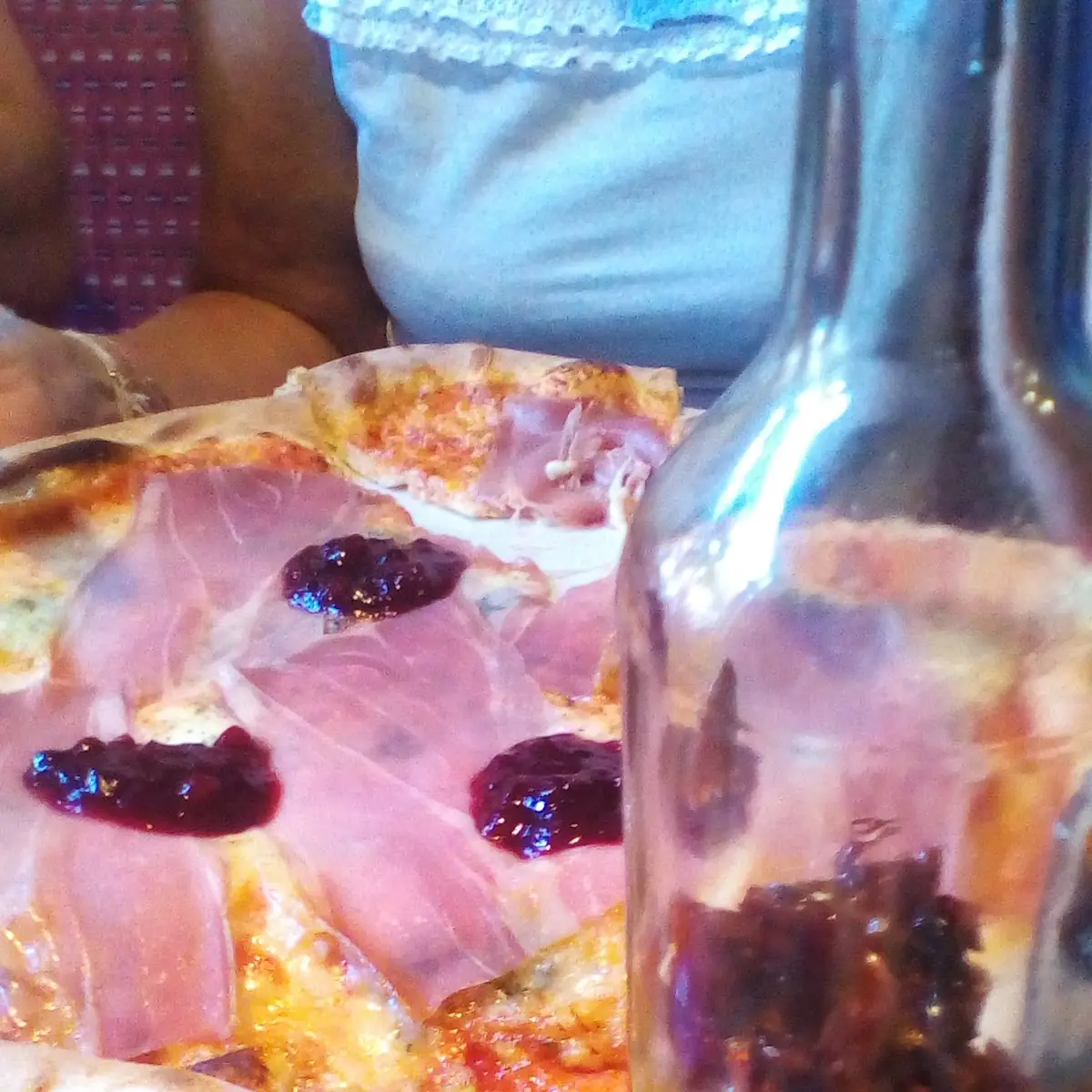 Pizza Prosciutto E Gorgonzola