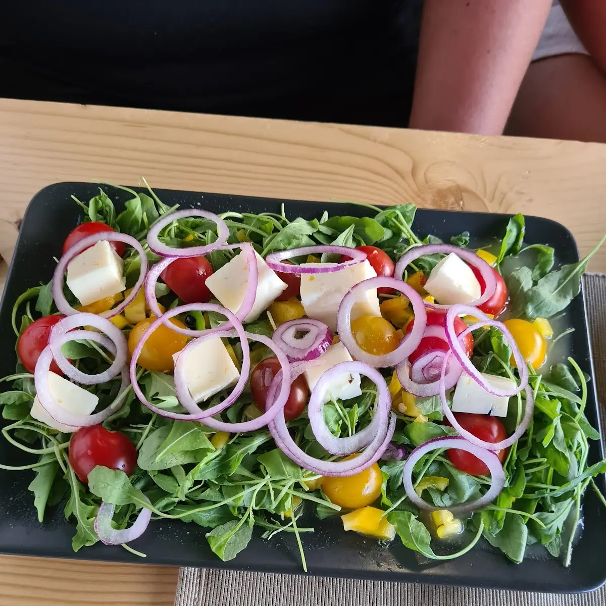 Rucolasalat Mit Schafkäse