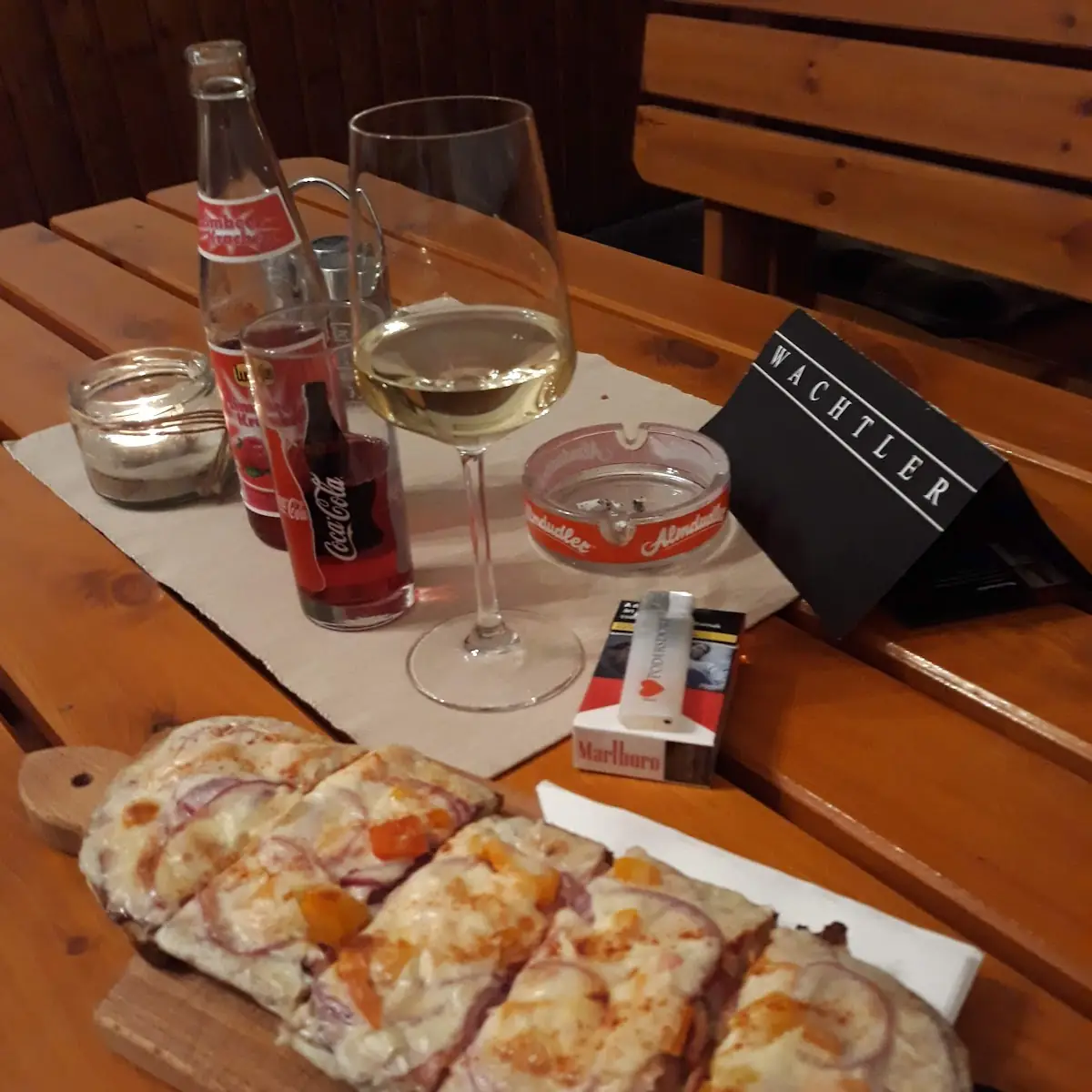 Überbackenes Brot Mit Mais Und Tomatensaft