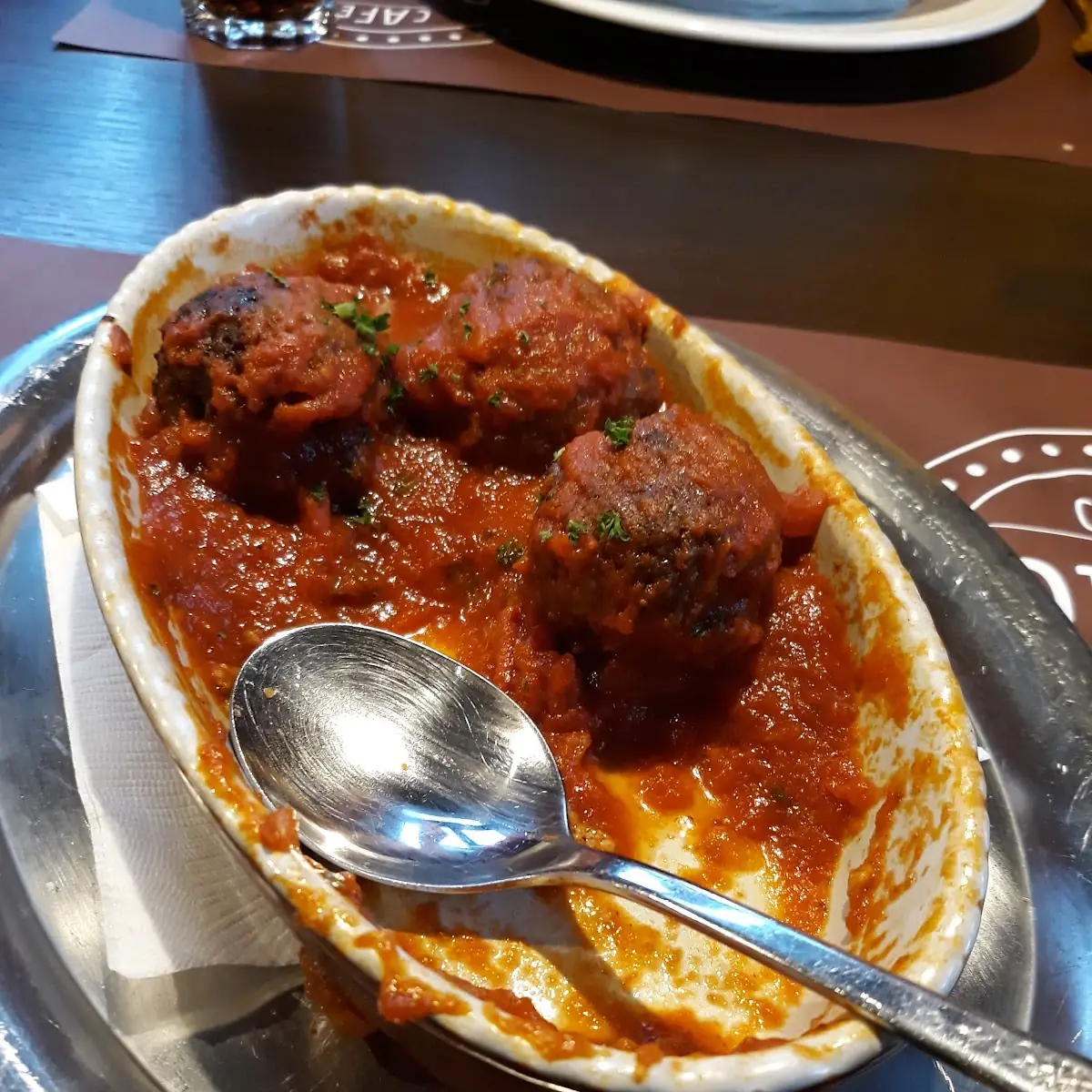 Gehaktballetjes In Tomatensaus