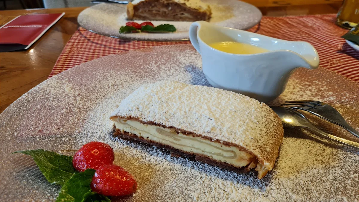 Topfenstrudel