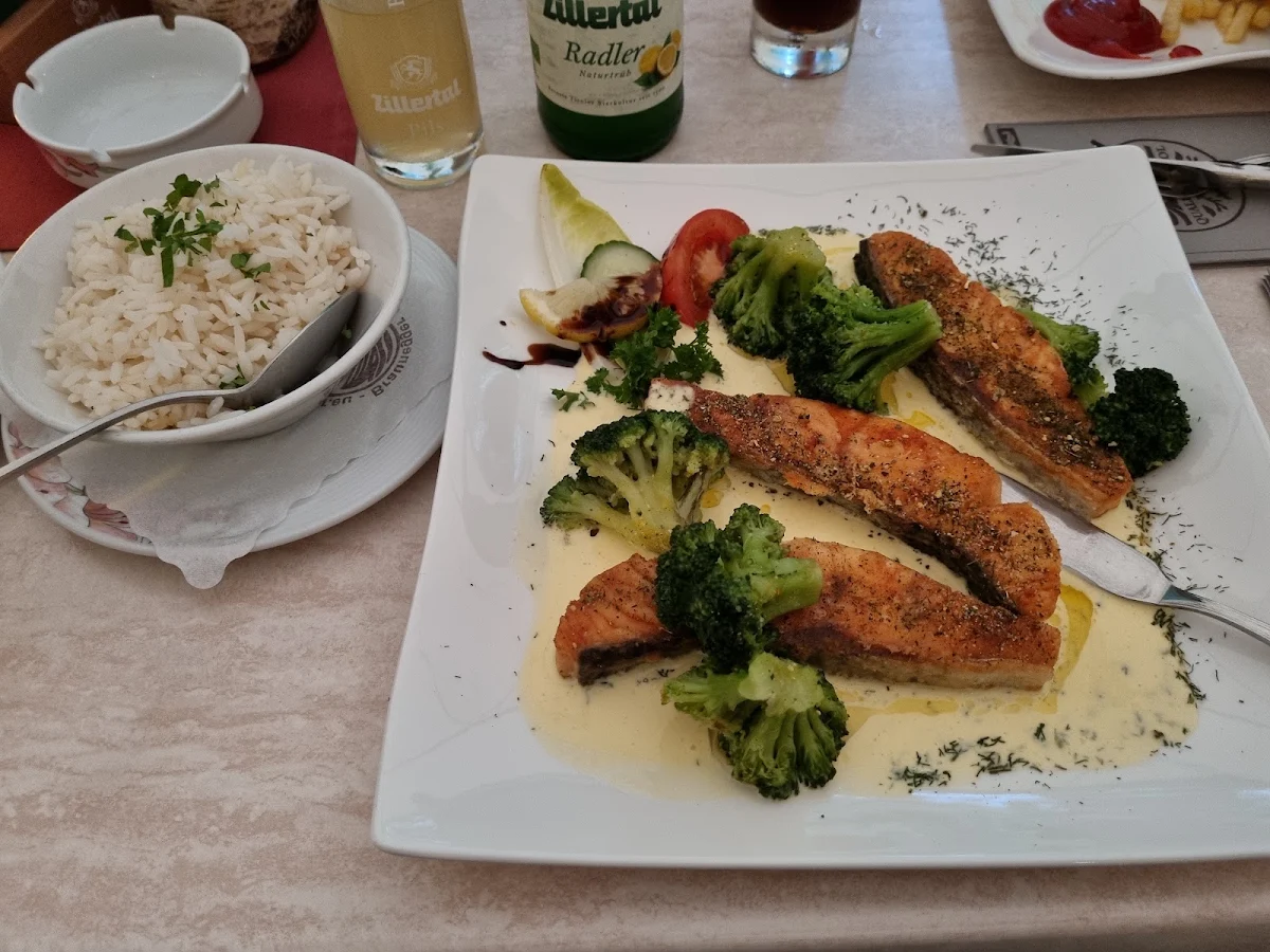 Gegrilkte Lachsmadaillion
