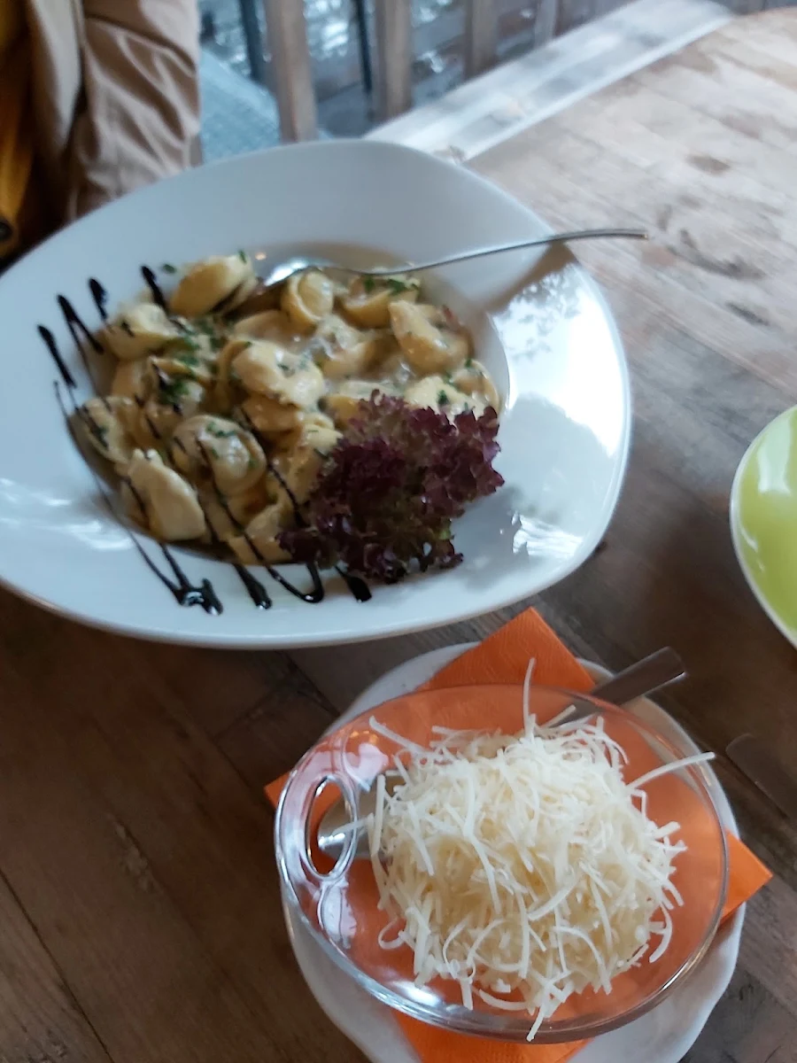Tortellini Lachs