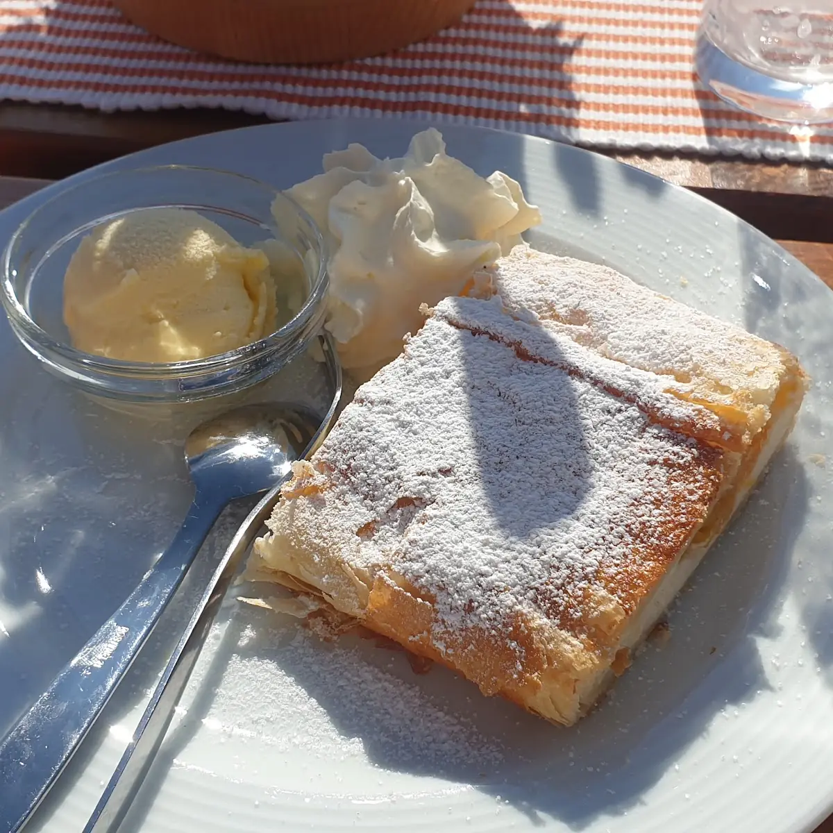 Topfenstrudel