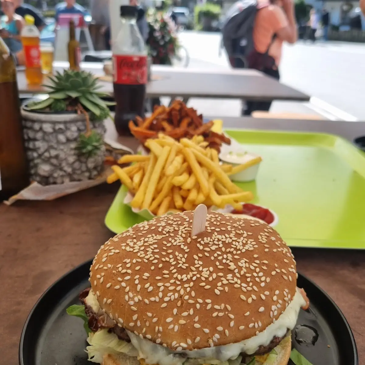 Hamburger 122
