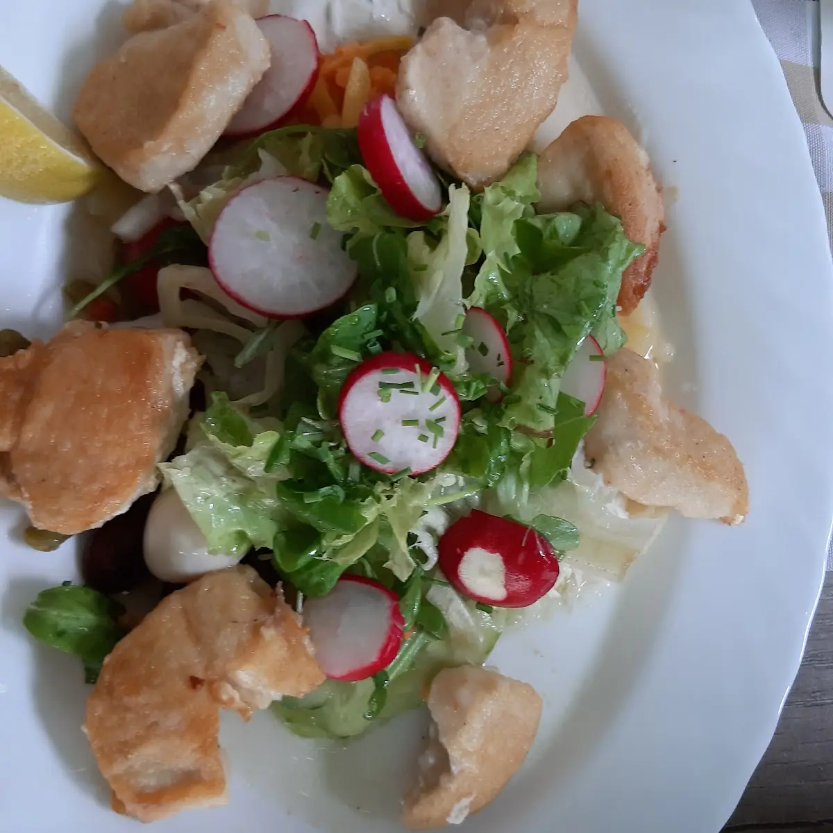 Gemischter Salat Mit Hühnerstreifen