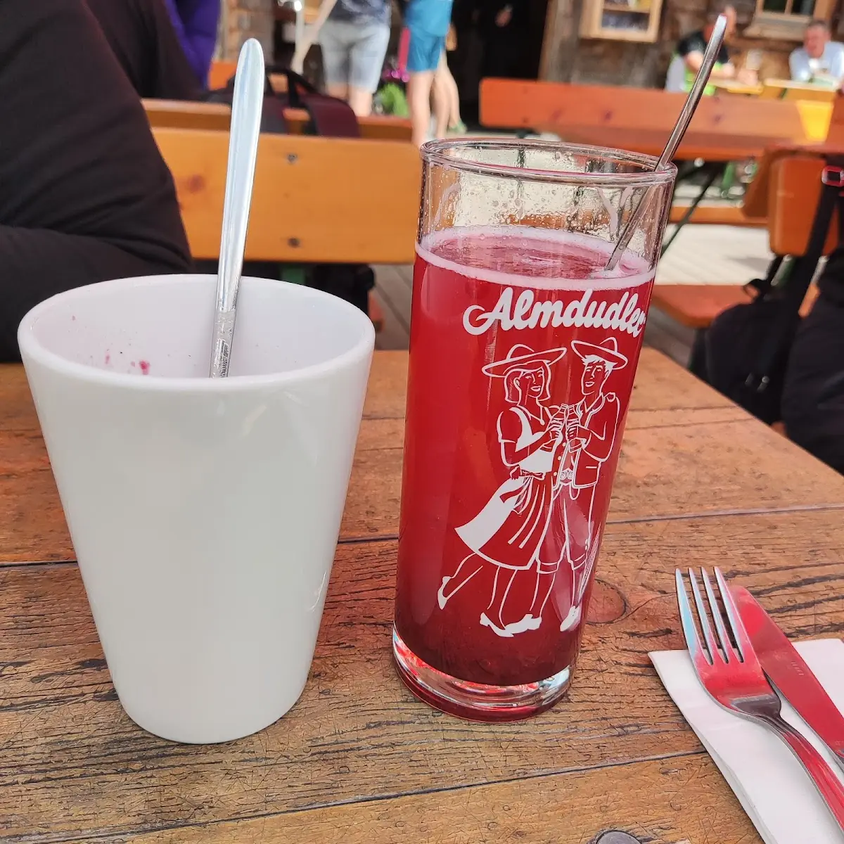Fruchtbuttermilch Und Almdudler