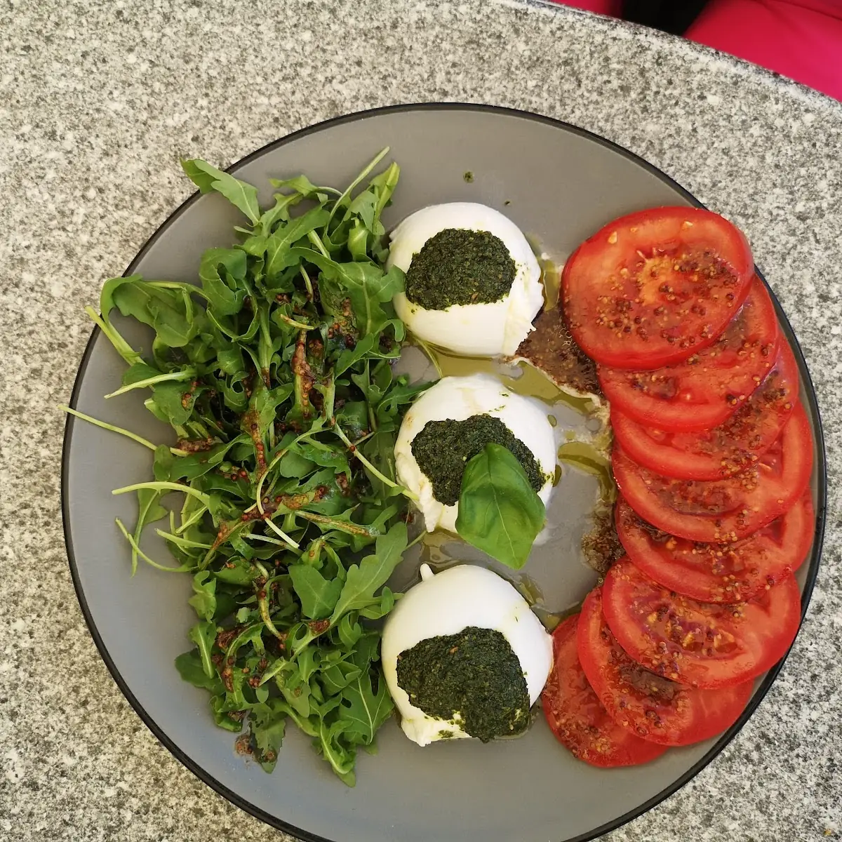 Mozarella Salat