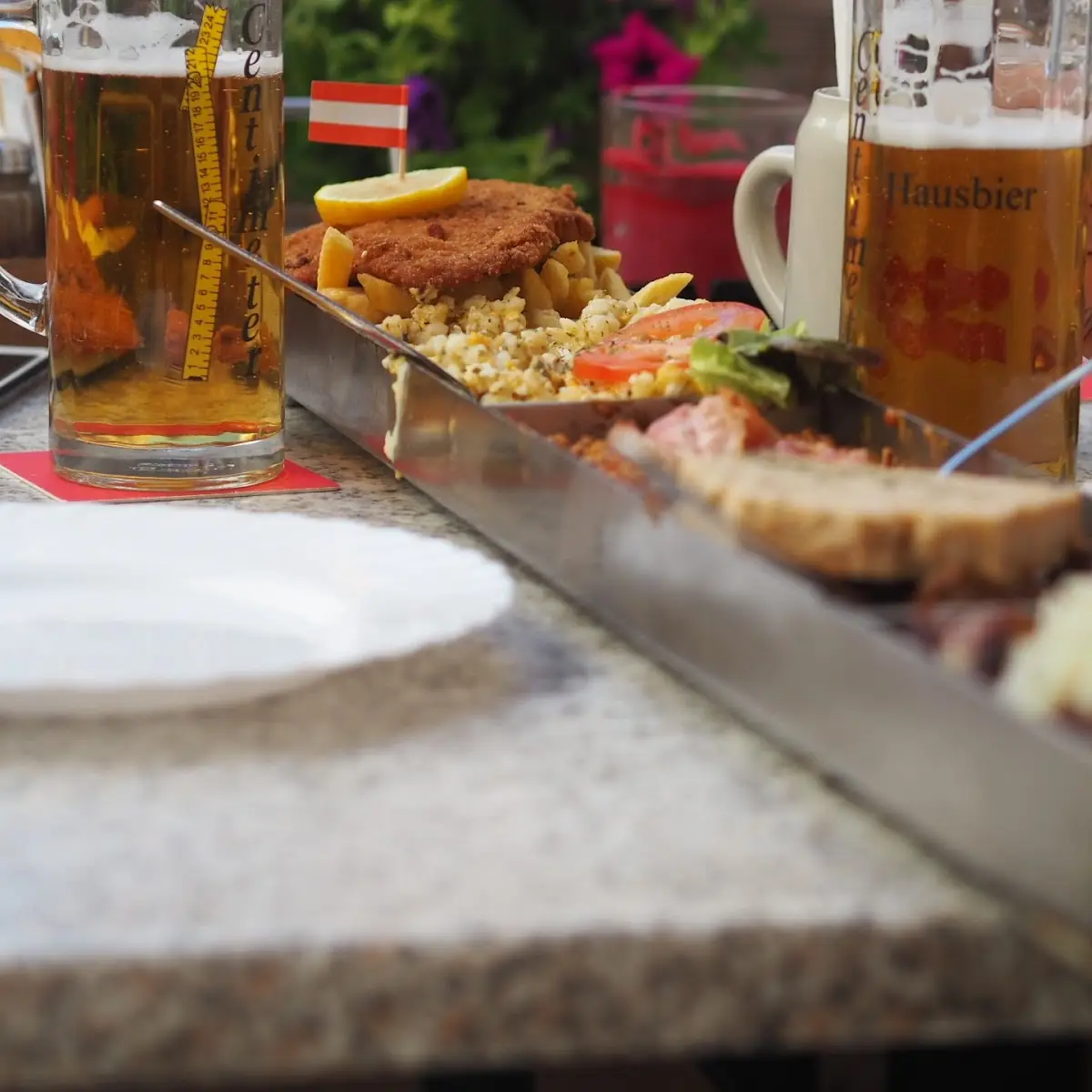 Centimeter Burger
