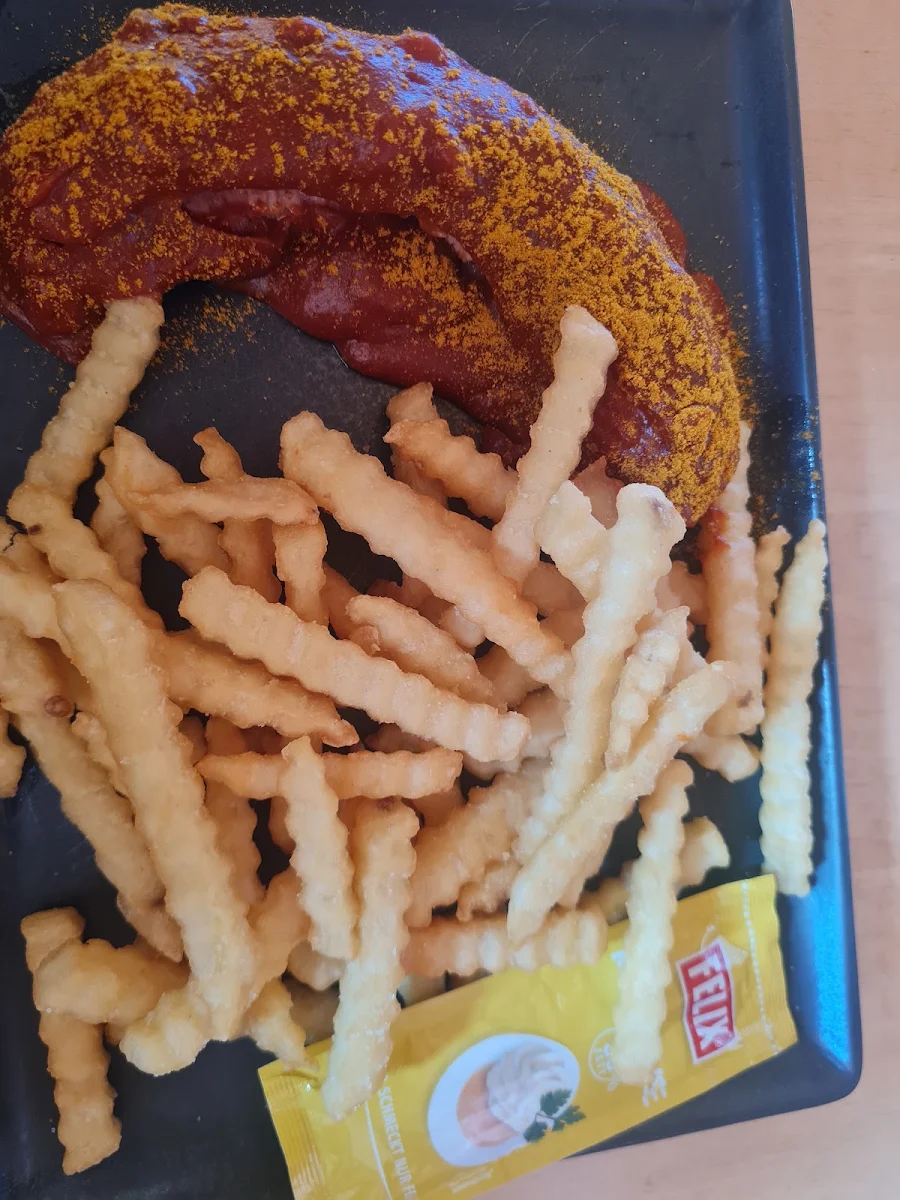 Carry Wurst Mit Pommes