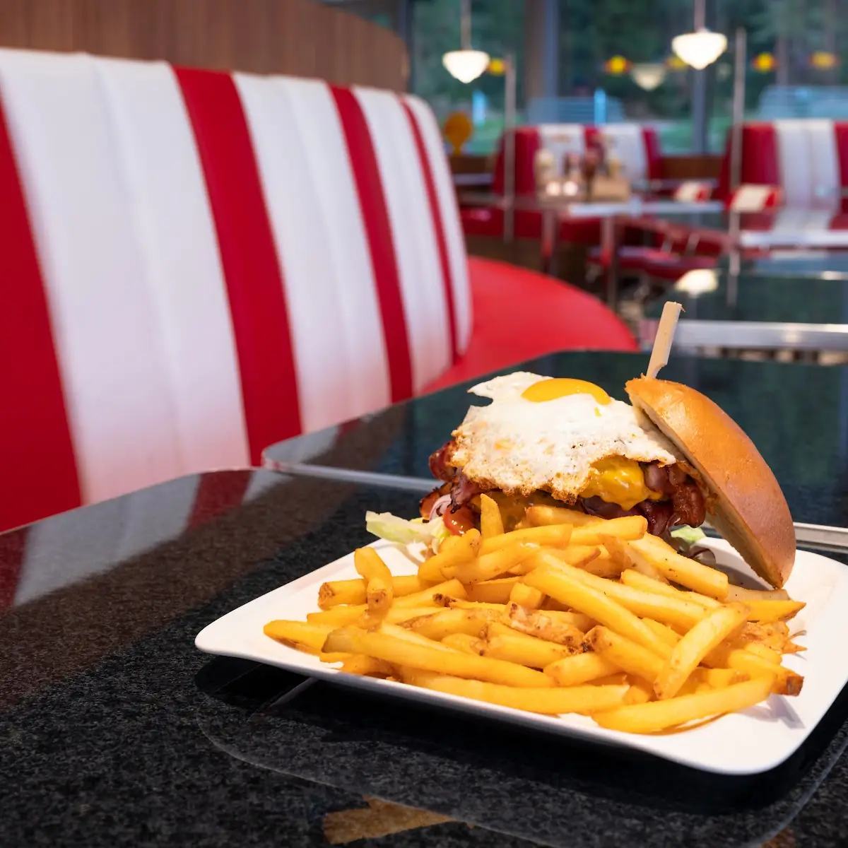 Maria's Diner Burger