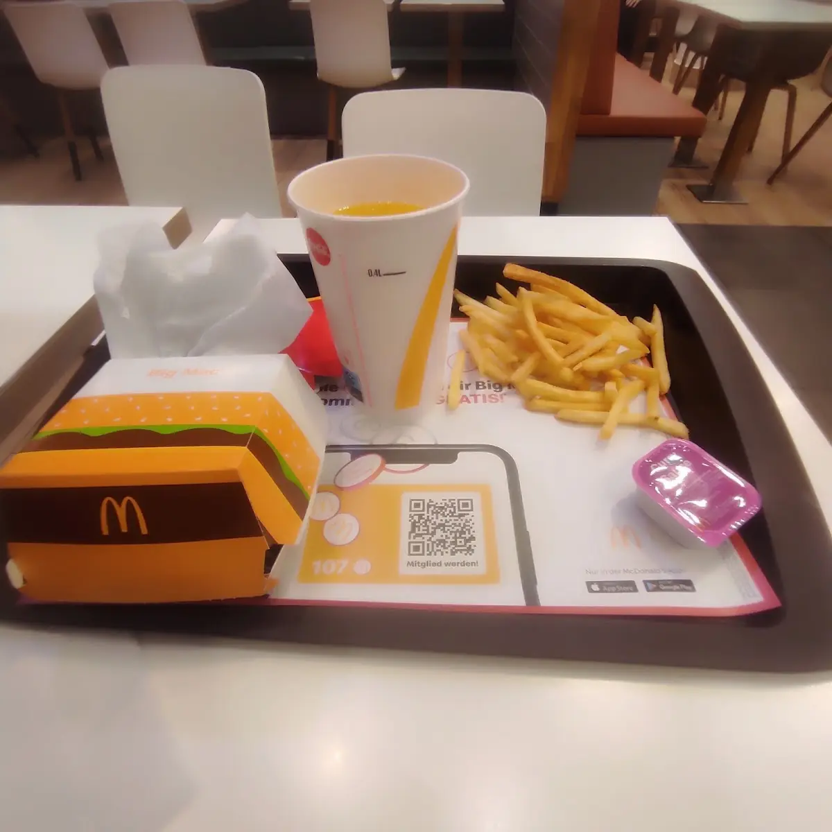 BigMäc Pommes Und Fanta