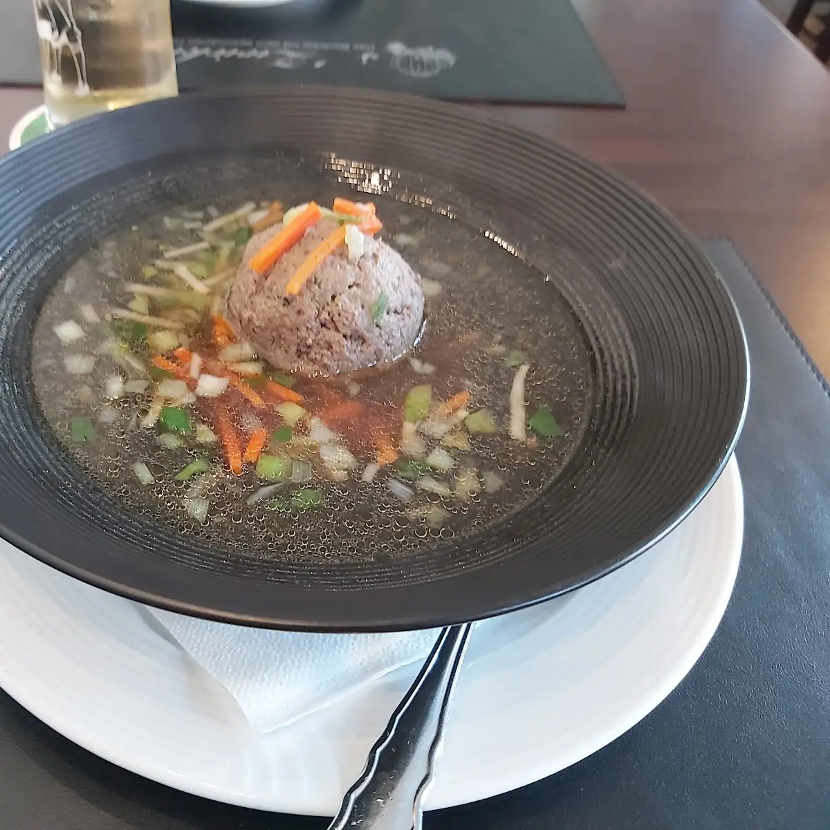 Leberknödelsuppe