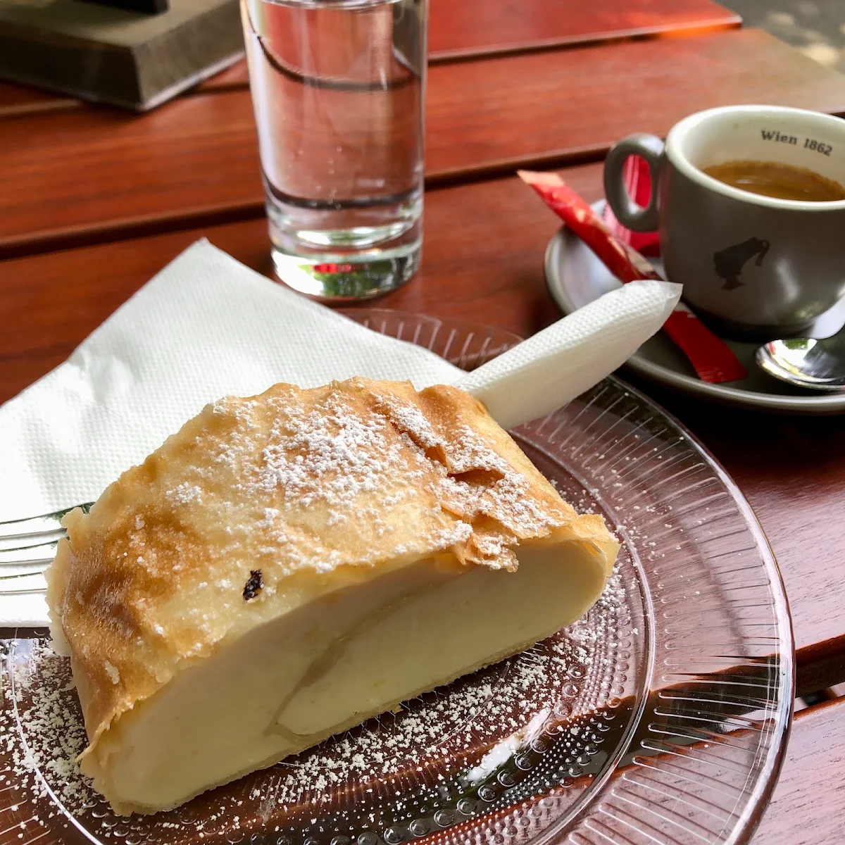 Topfenstrudel