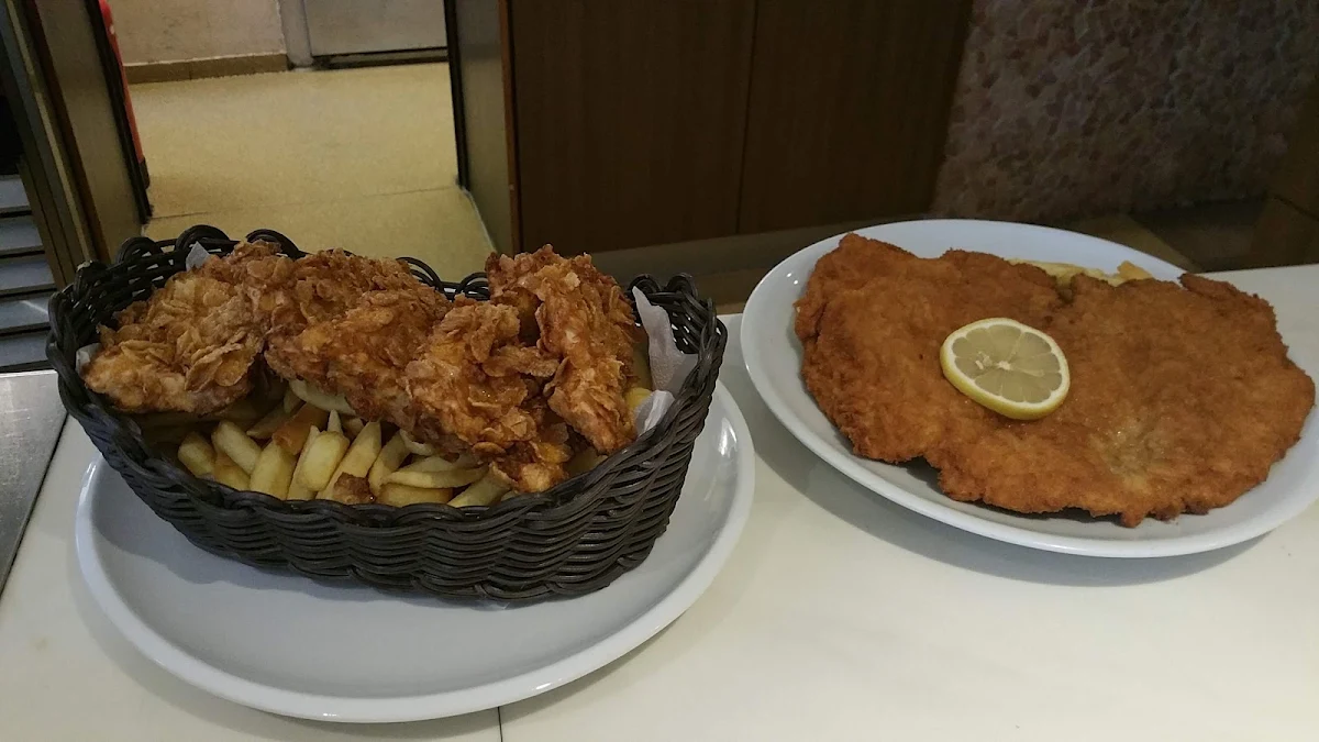 Knusper Körberl Und Wiener Schnitzel