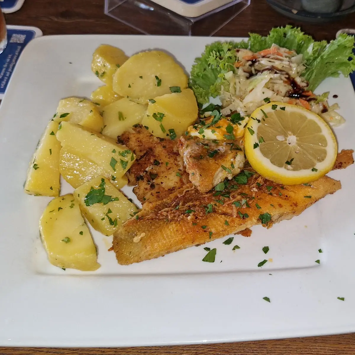 Gegrillter Zander Mit Petersilerdäpfel
