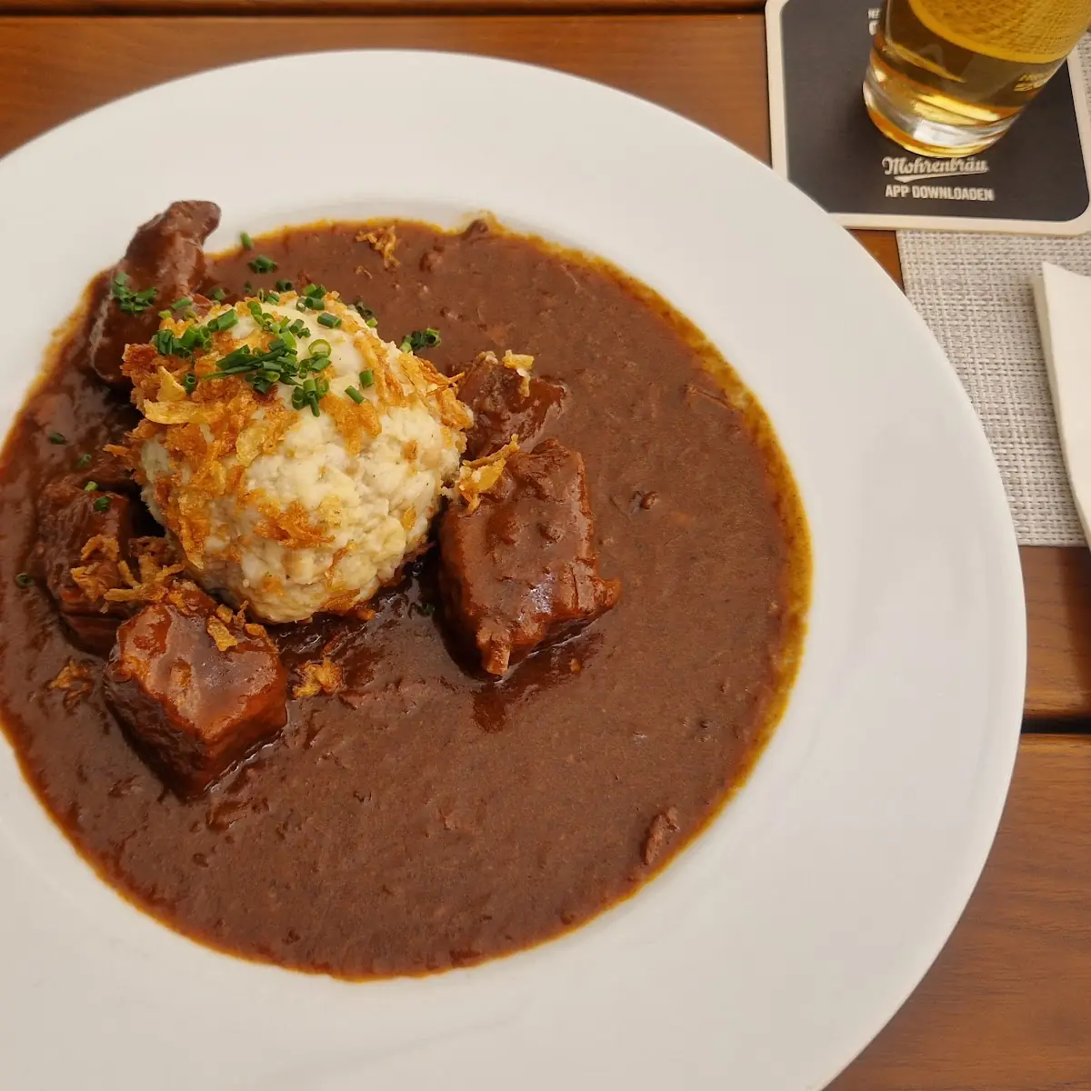 Gulasch Mit Knödel
