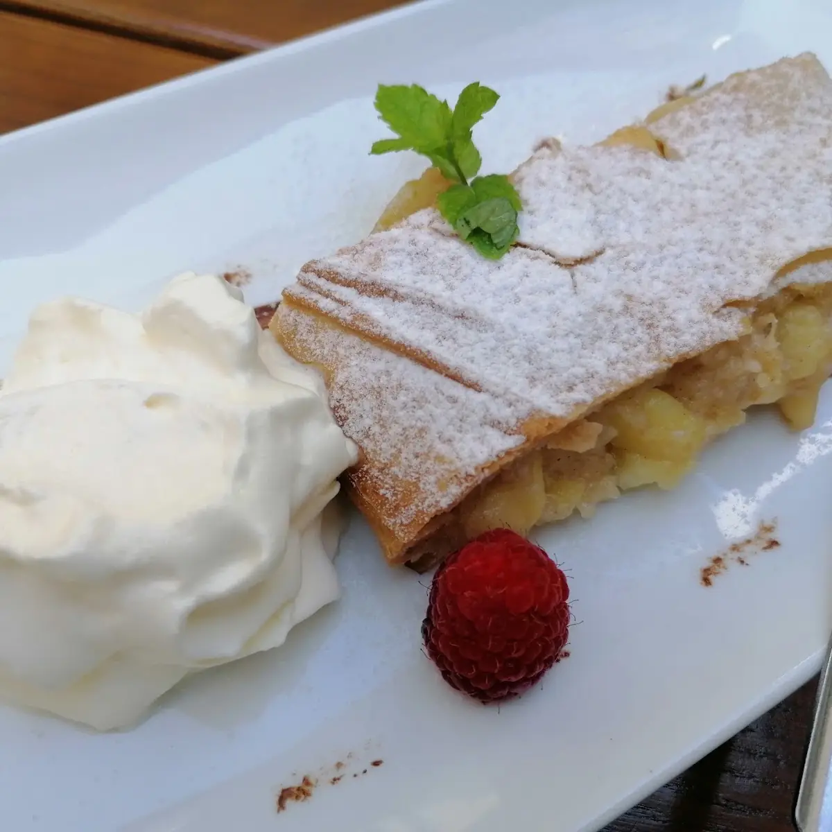 Warmer Apfelstrudel