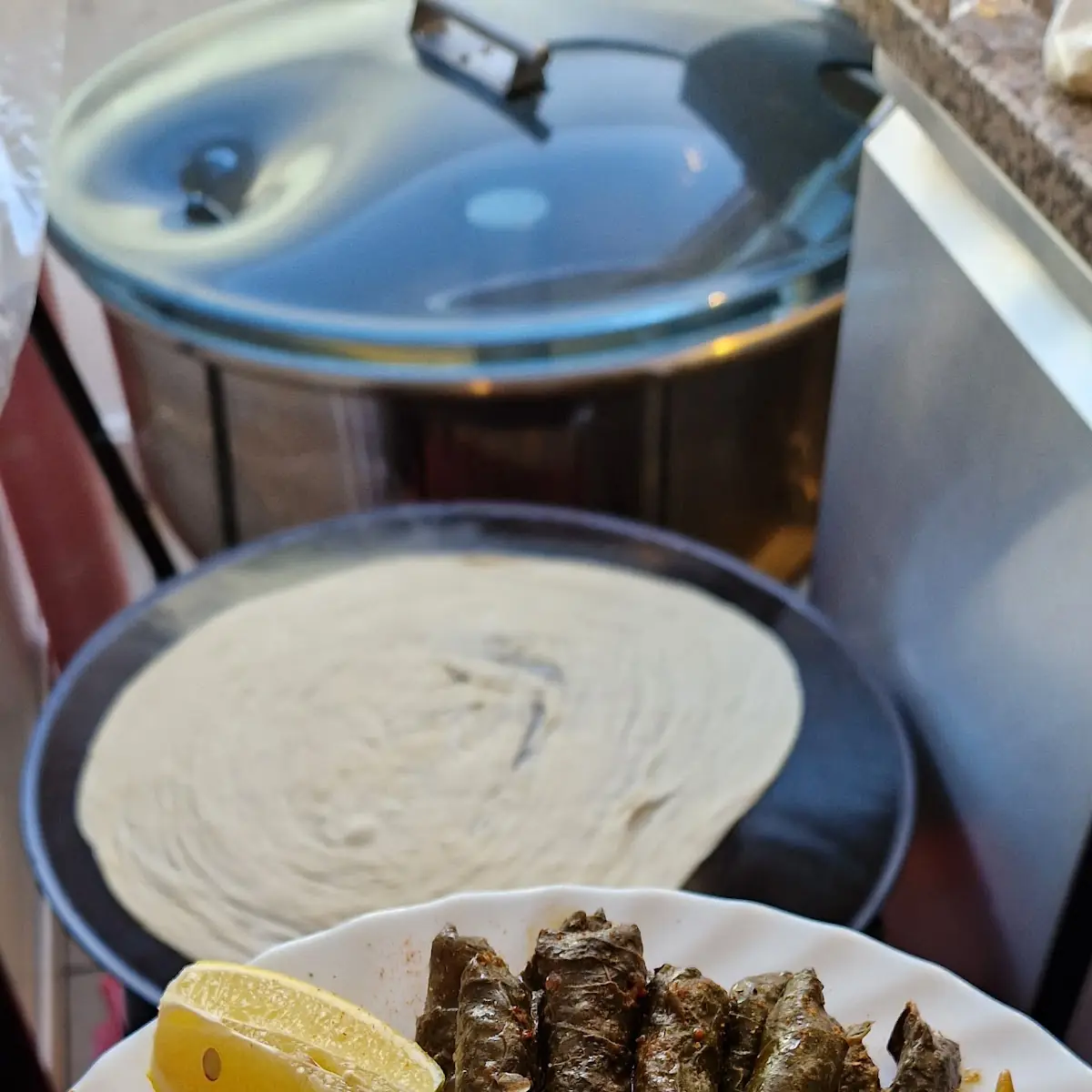 Gefüllte Weinblätter Mit Fladenbrot Katmer
