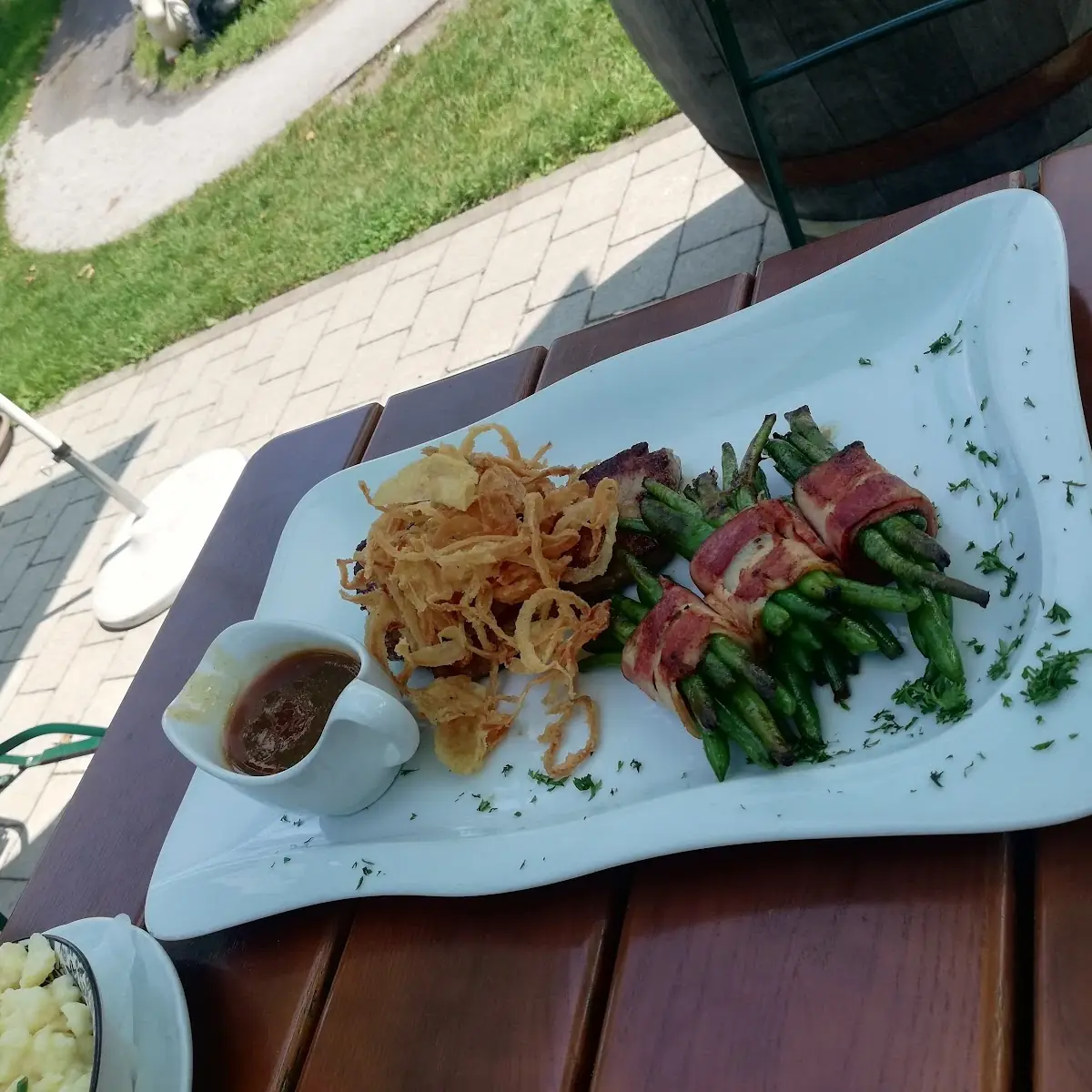 Zwiebelrostbraten Mit Speckbohnen