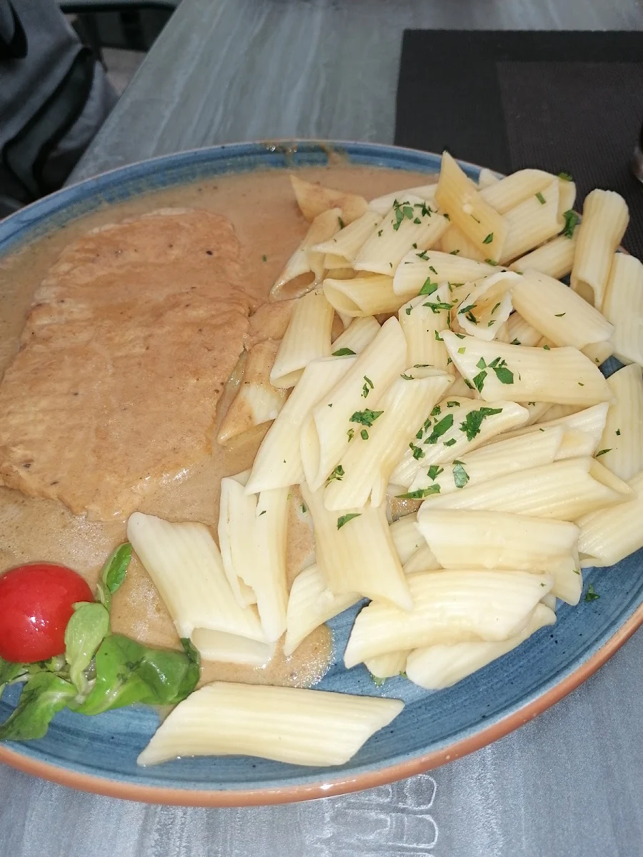 Rahmschnitzel Mit Nudeln
