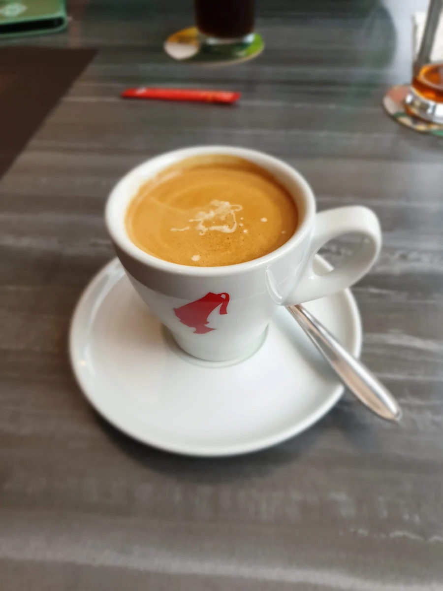 Tasse Kaffee Und Obstler