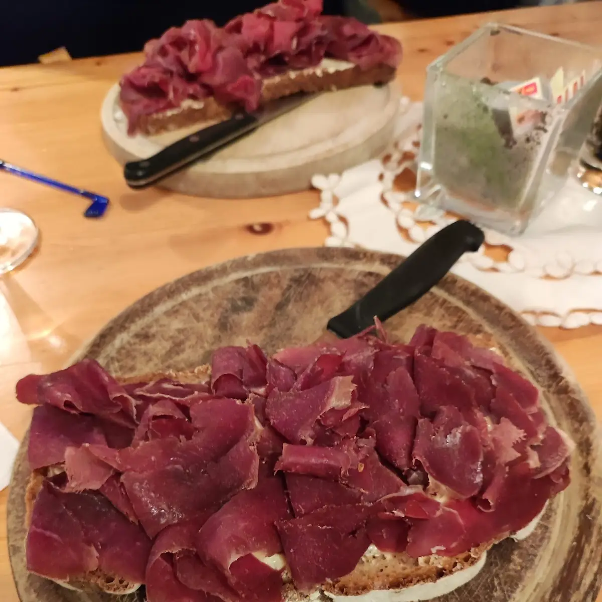 Wildschwein Rohschinken Brot