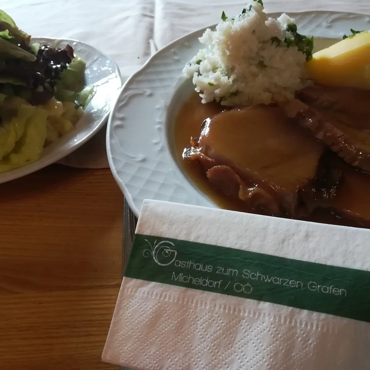Kalbsbraten Mit Risi Bisi Und Kartoffeln Gem Salat