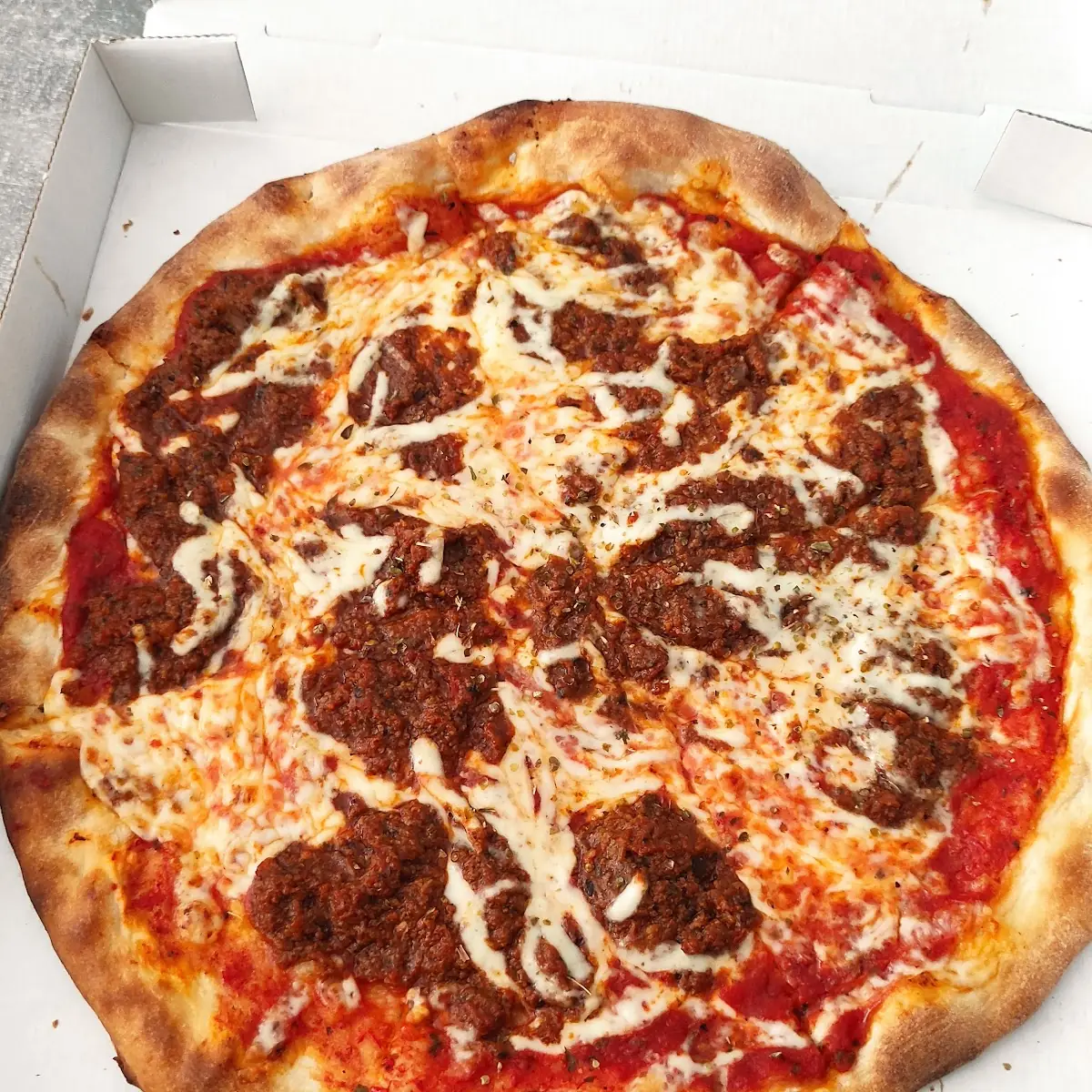 Pizza Bolognese