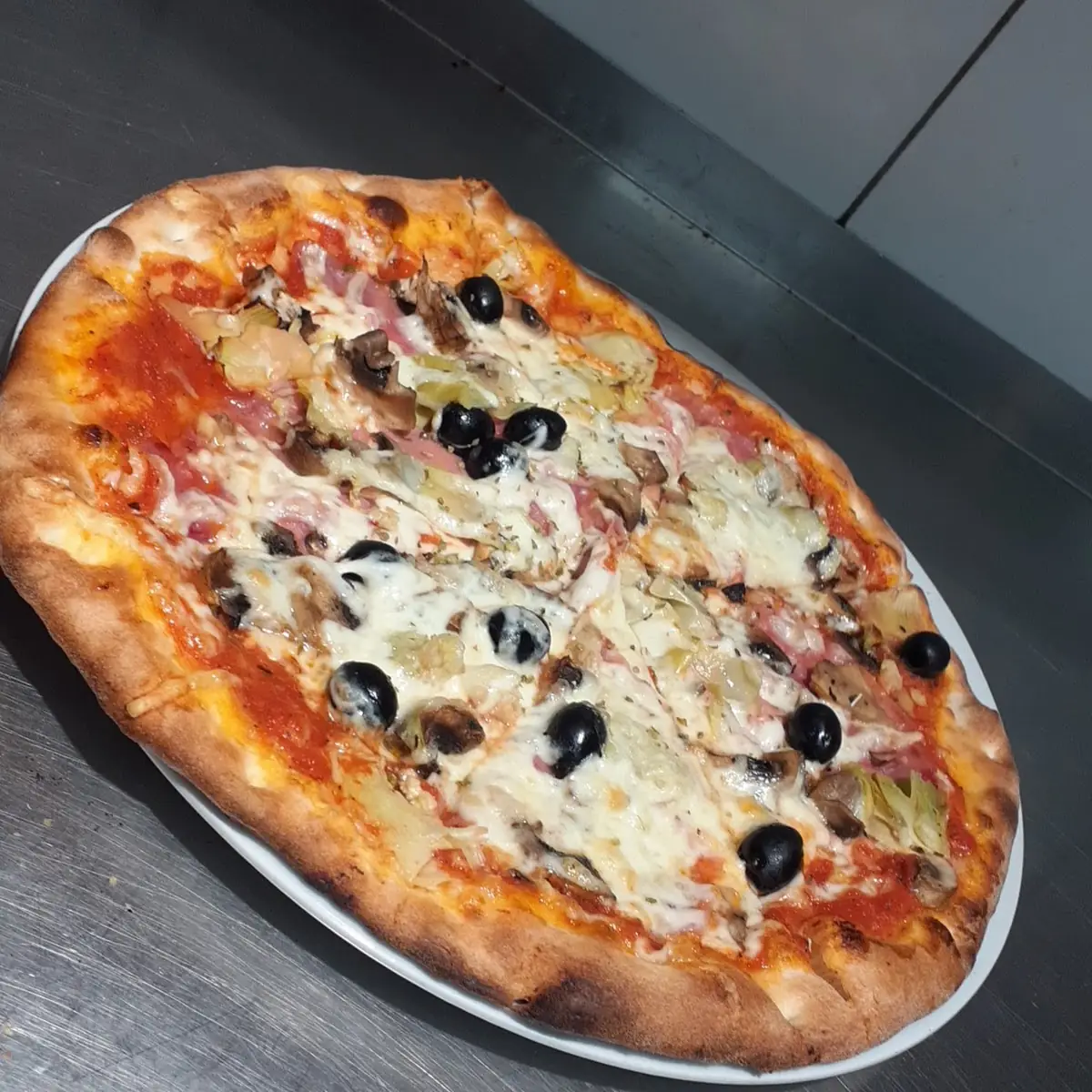 Pizza Capricciosa