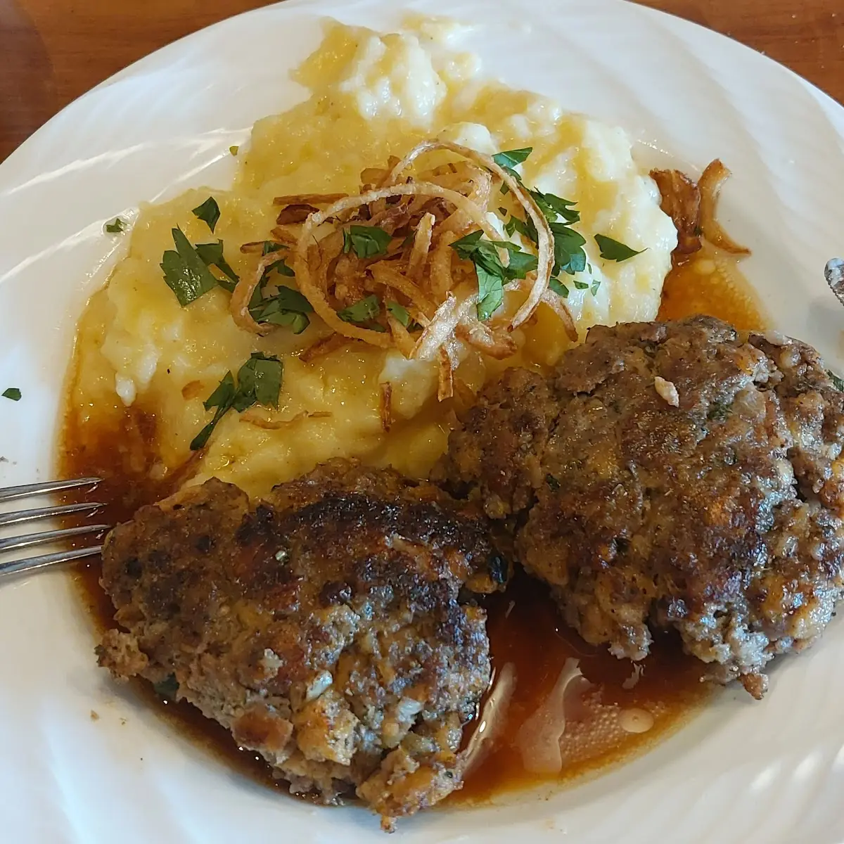 Faschierte Laibchen Mit Kartoffelpüree