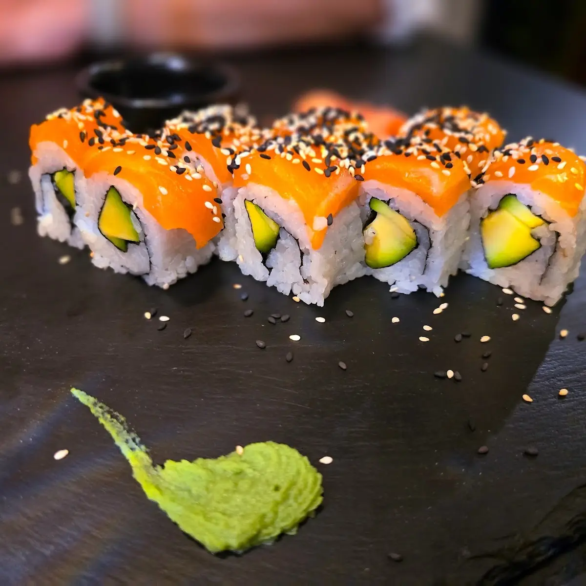 Lachs Sesam Roll