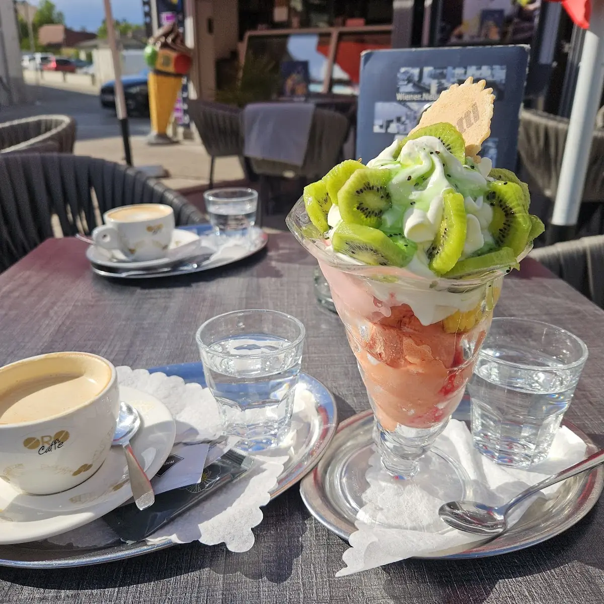 Kiwibecher