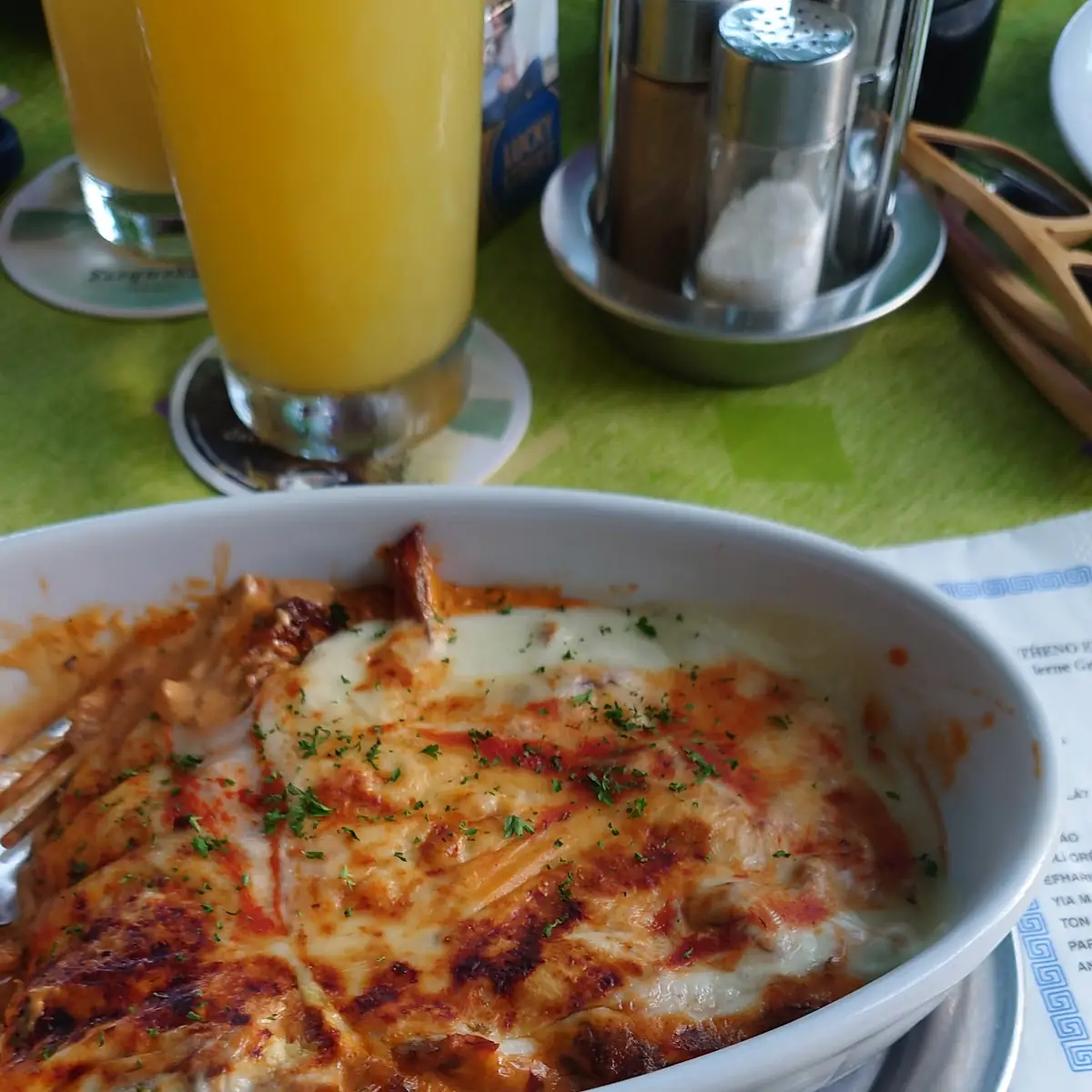 Gyros Mit Metaxasauce