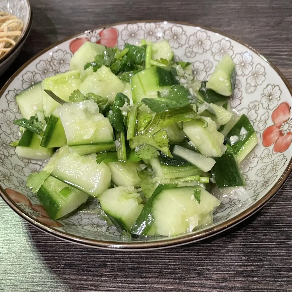 Chinesischer Gestampfter Gurkensalat