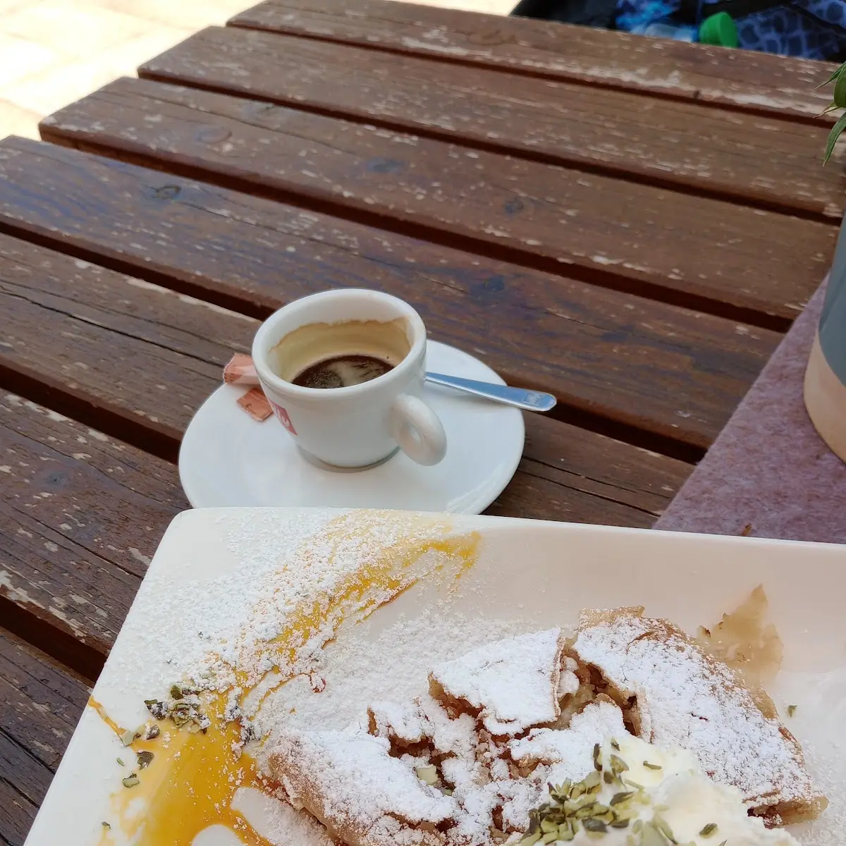 Strudel Di Mele Con Panna