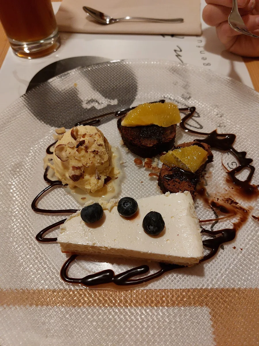 Cheescake Und Schokokuchen