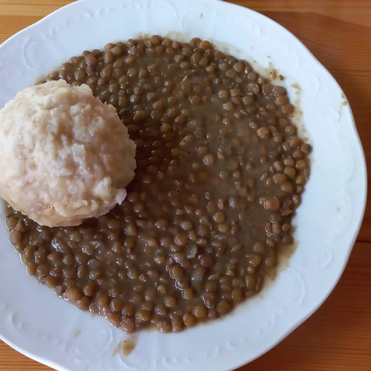 Linsen Mit Semmelknödel