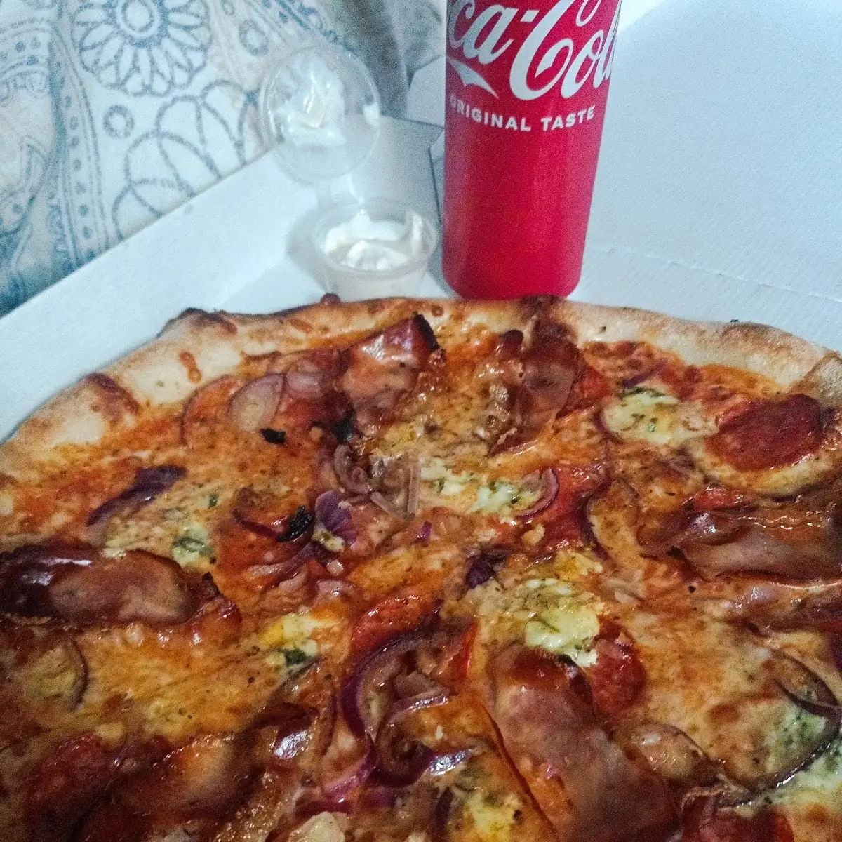 Pizza Adrian Herrlich Deftiger Genuss