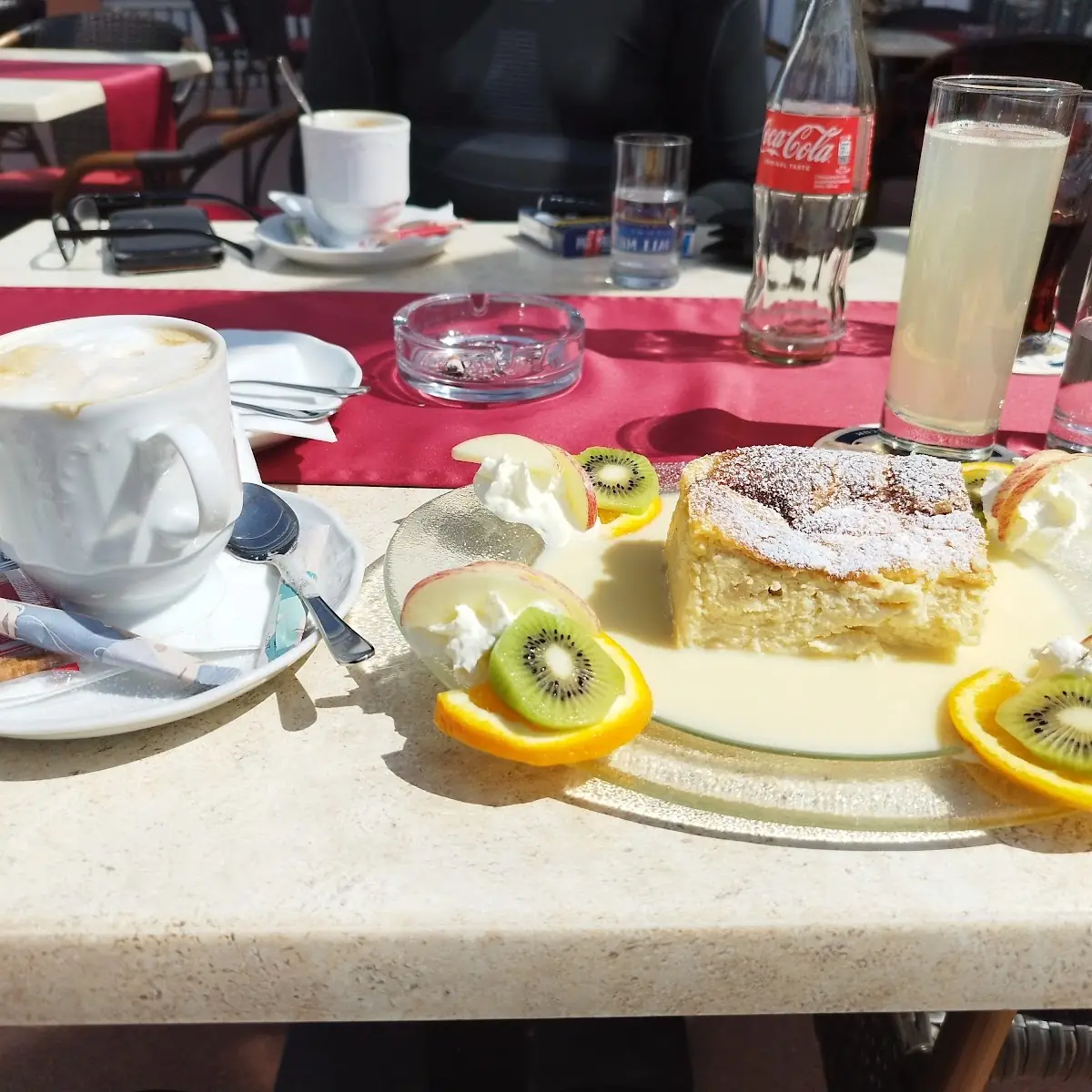 Topfenstrudel Mit Vanillesauce