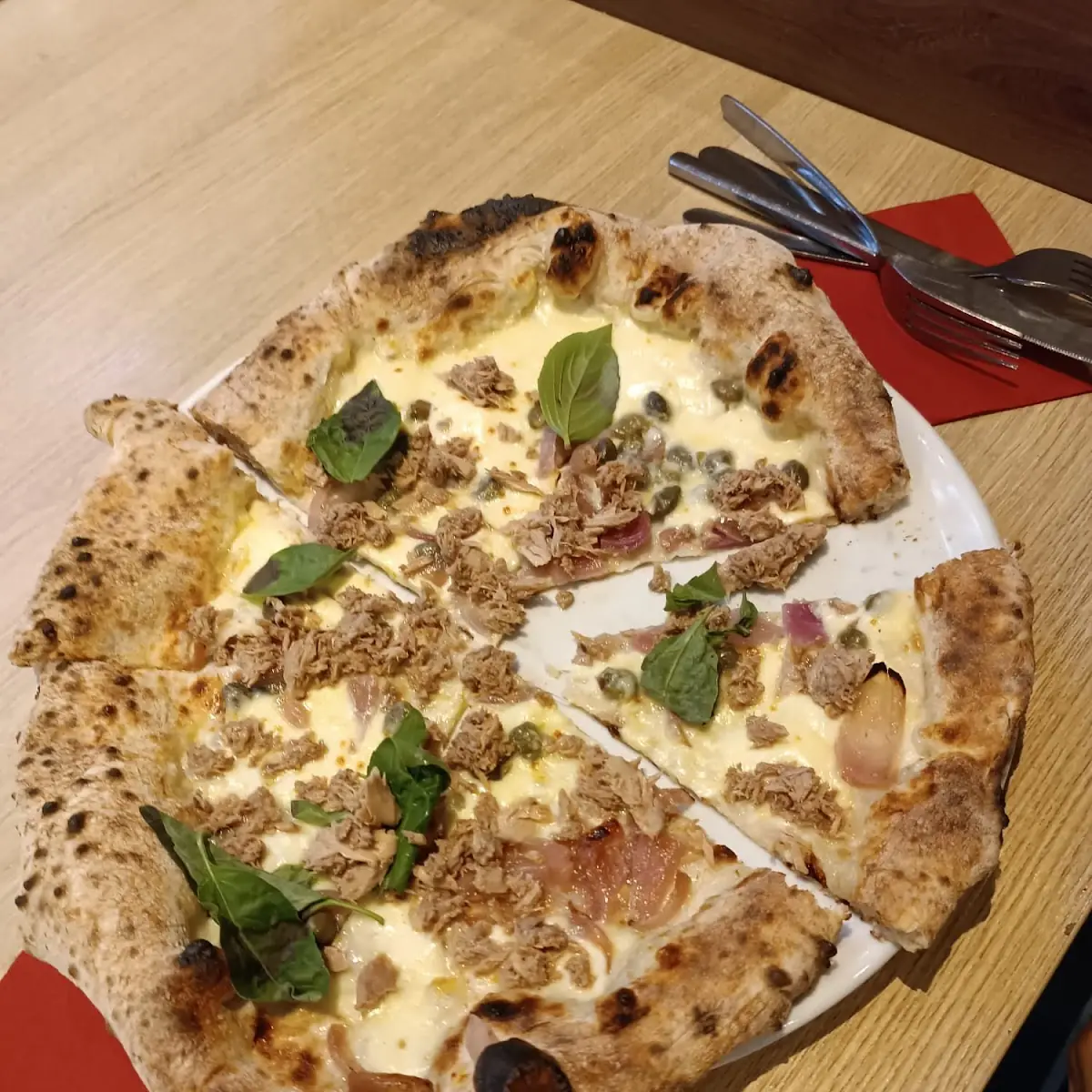 Pizza Porcini Tartufo