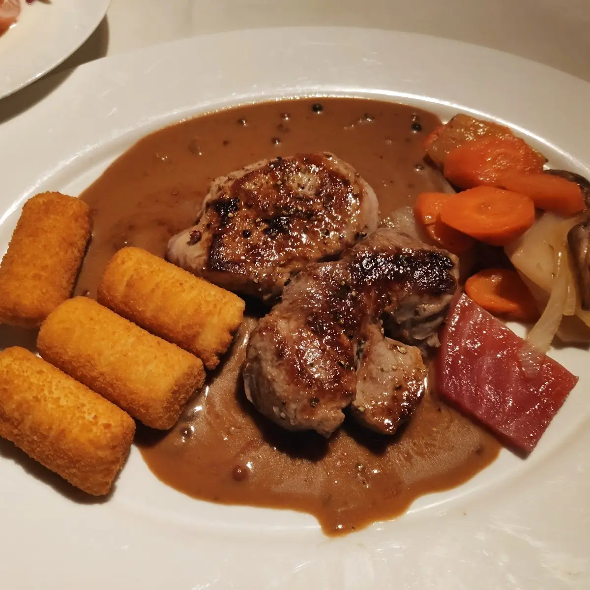 Schweinefilet Auf Pfeffersauce