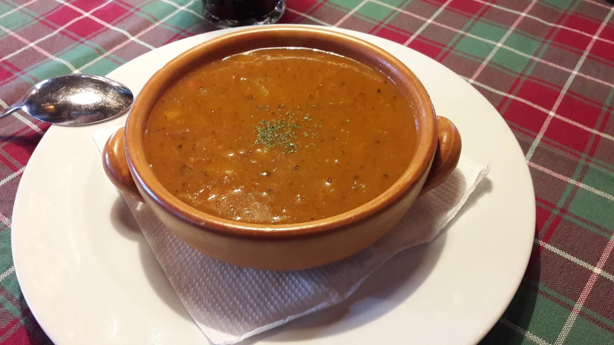 Gullasch Suppe